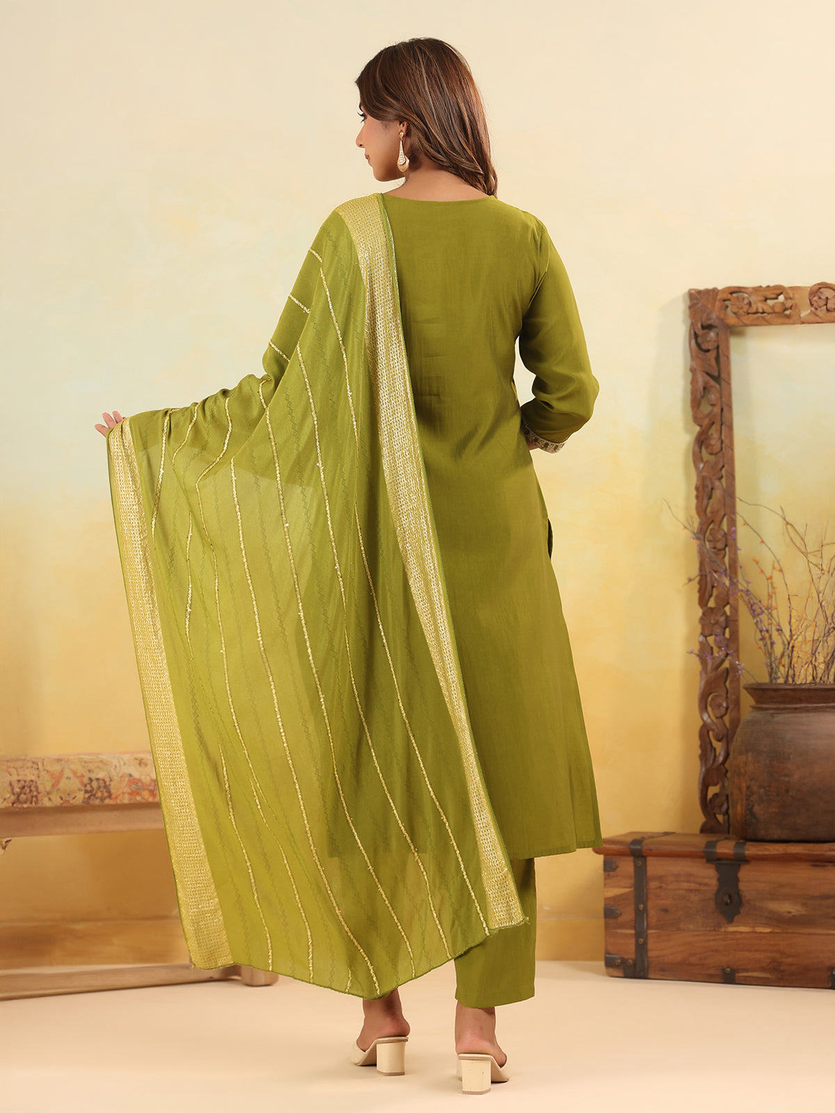 Mehendi green yoke style silk kurti set