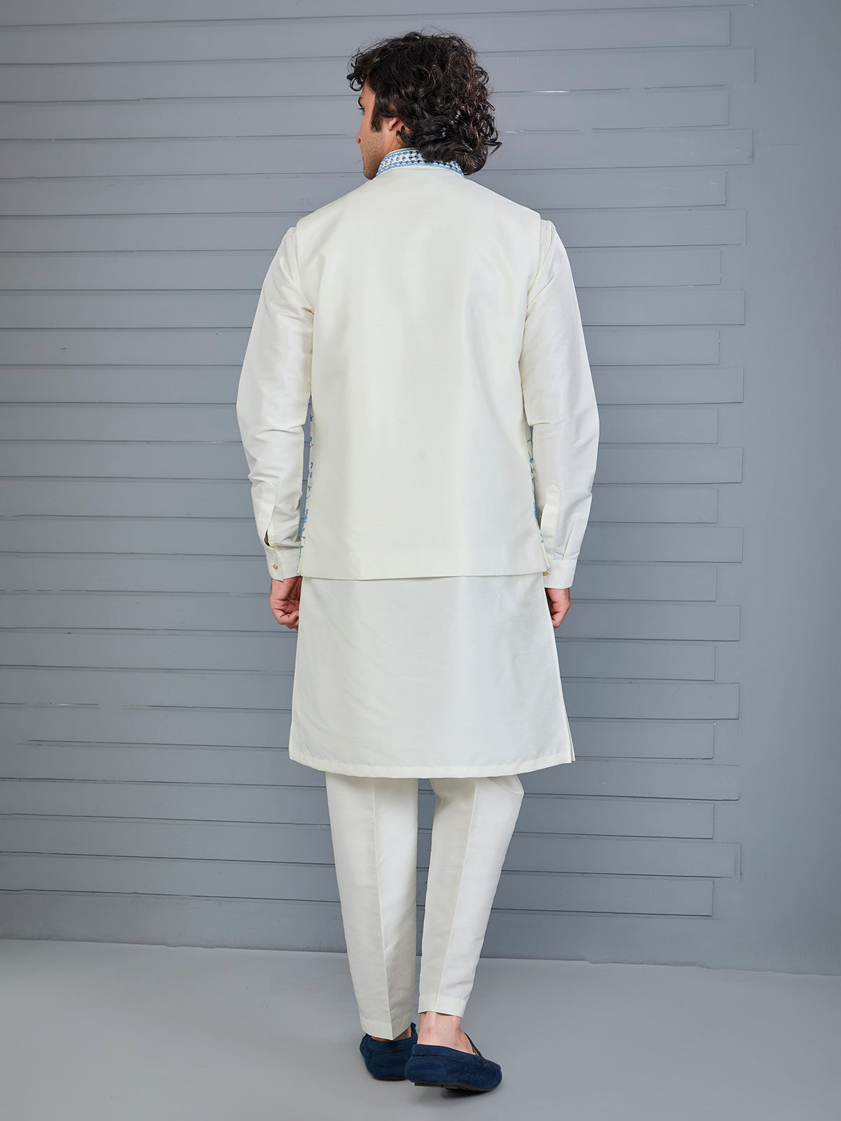 Off white silk embroidered work waistcoat set