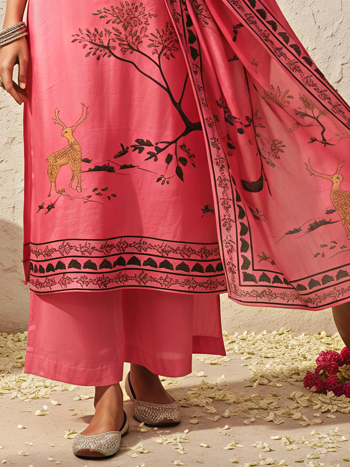 Pink printed thread and sequins palazzo kurti set