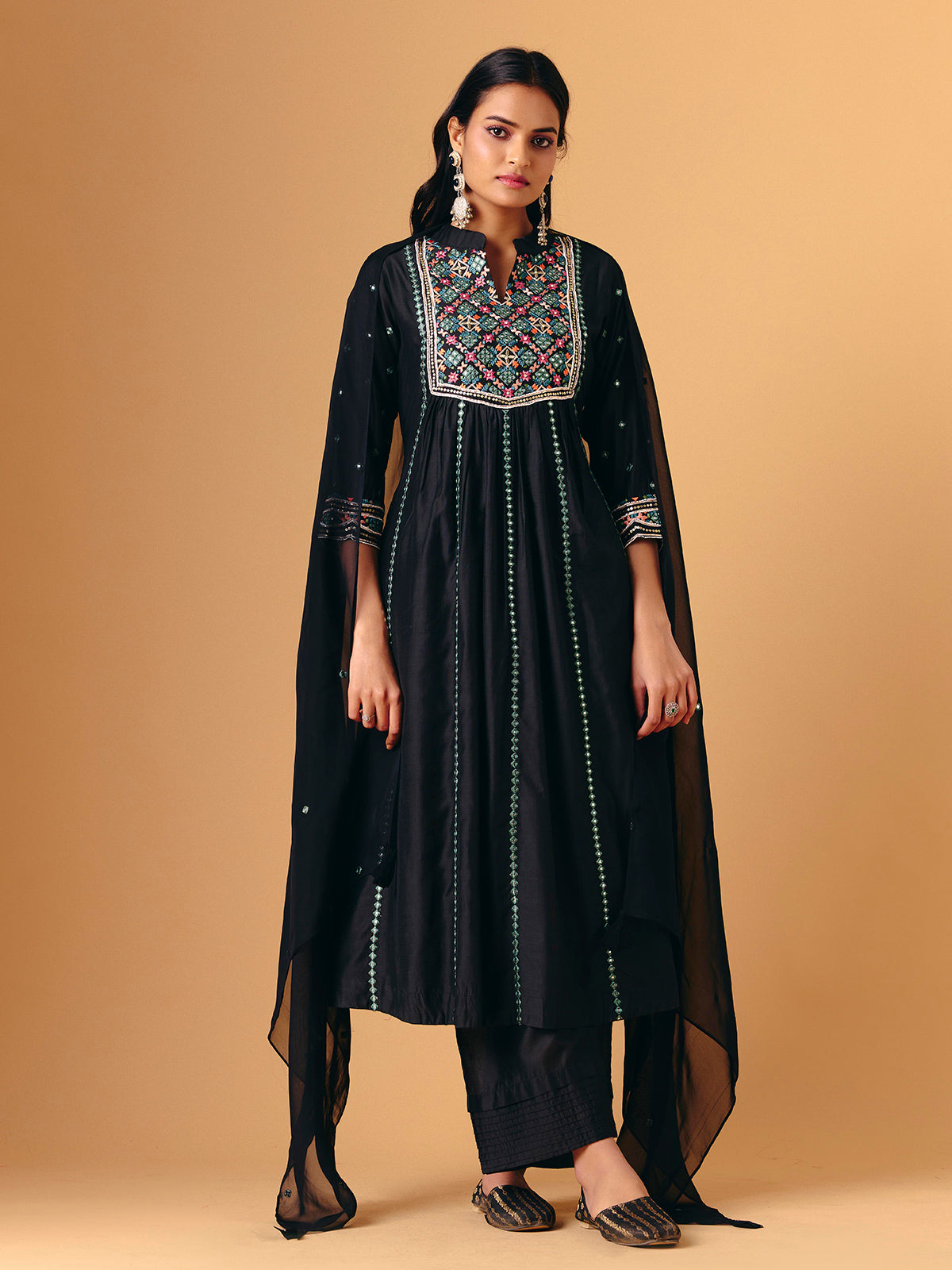 Black cotton silk quarter sleeve pant style suit