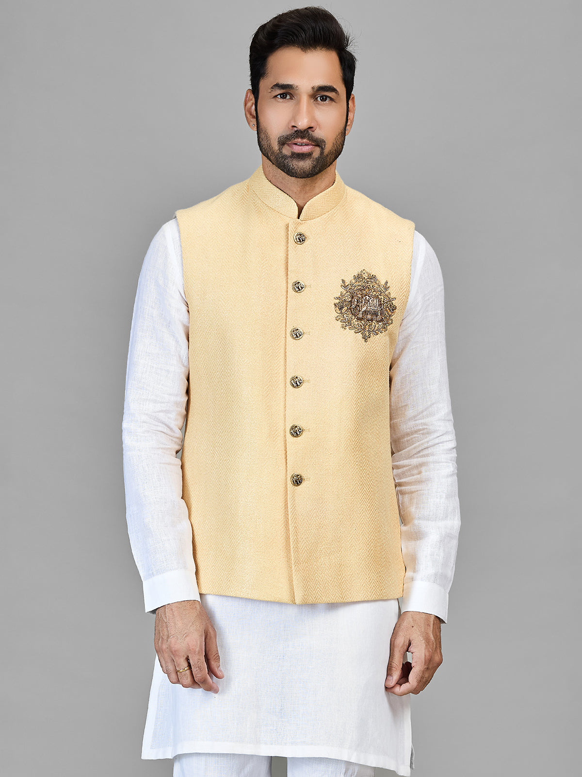White waistcoat set for men weeding wear