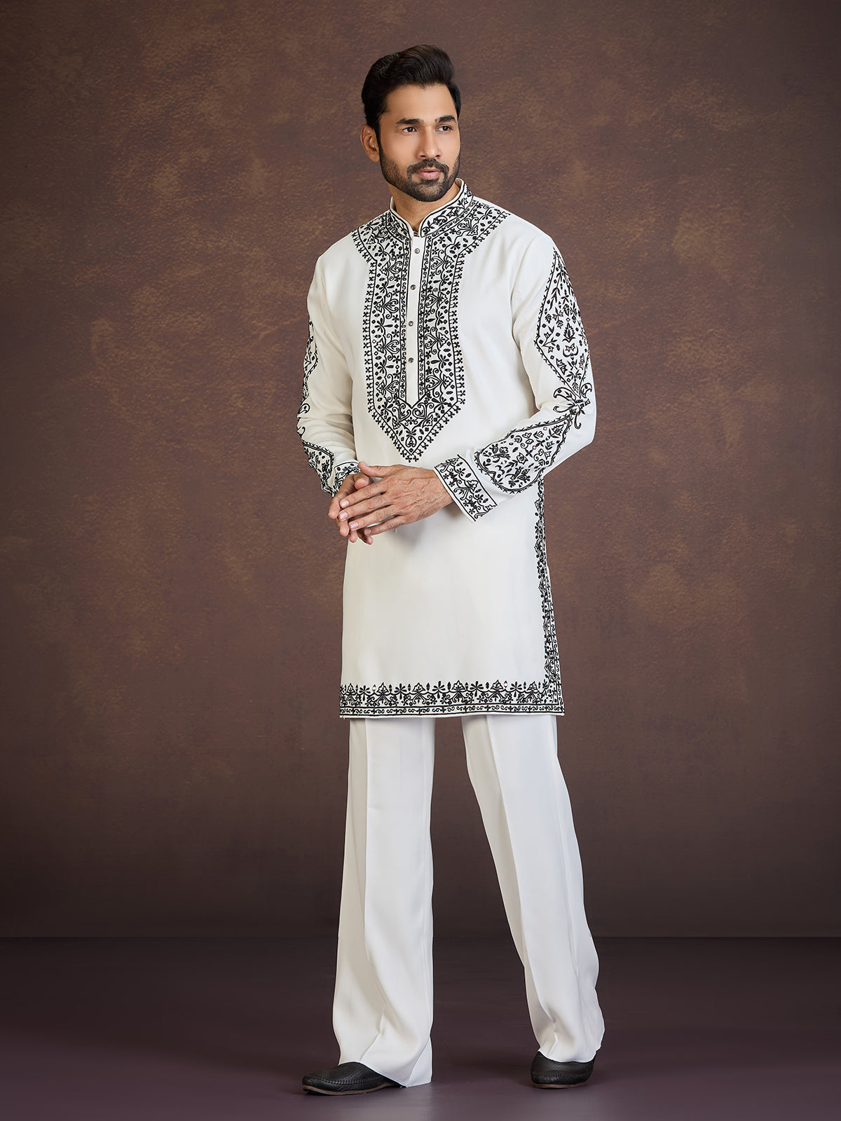 White viscose blend kurta suit with contrast thread work