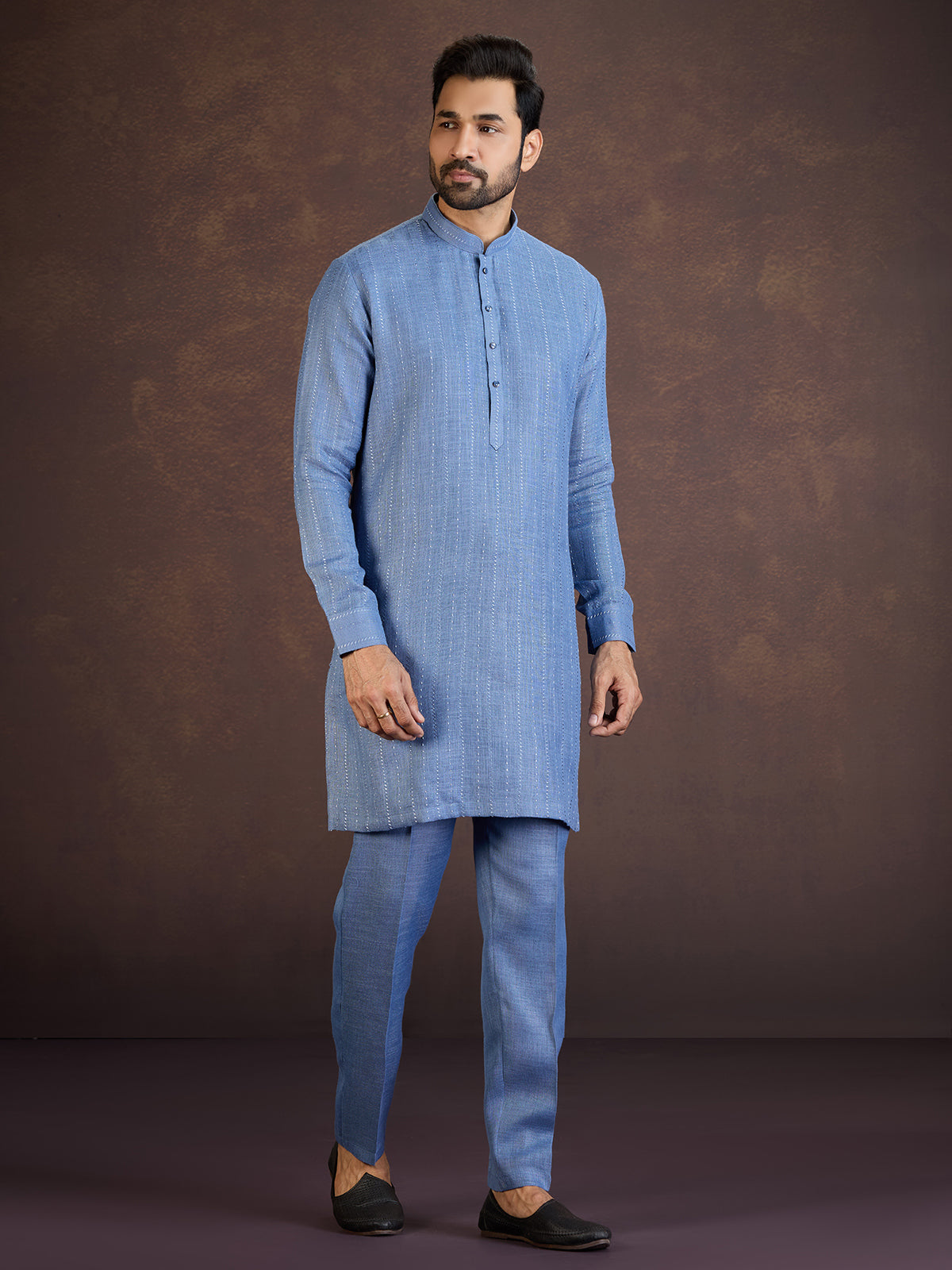 Blue thread worked cotton linen kurta suit