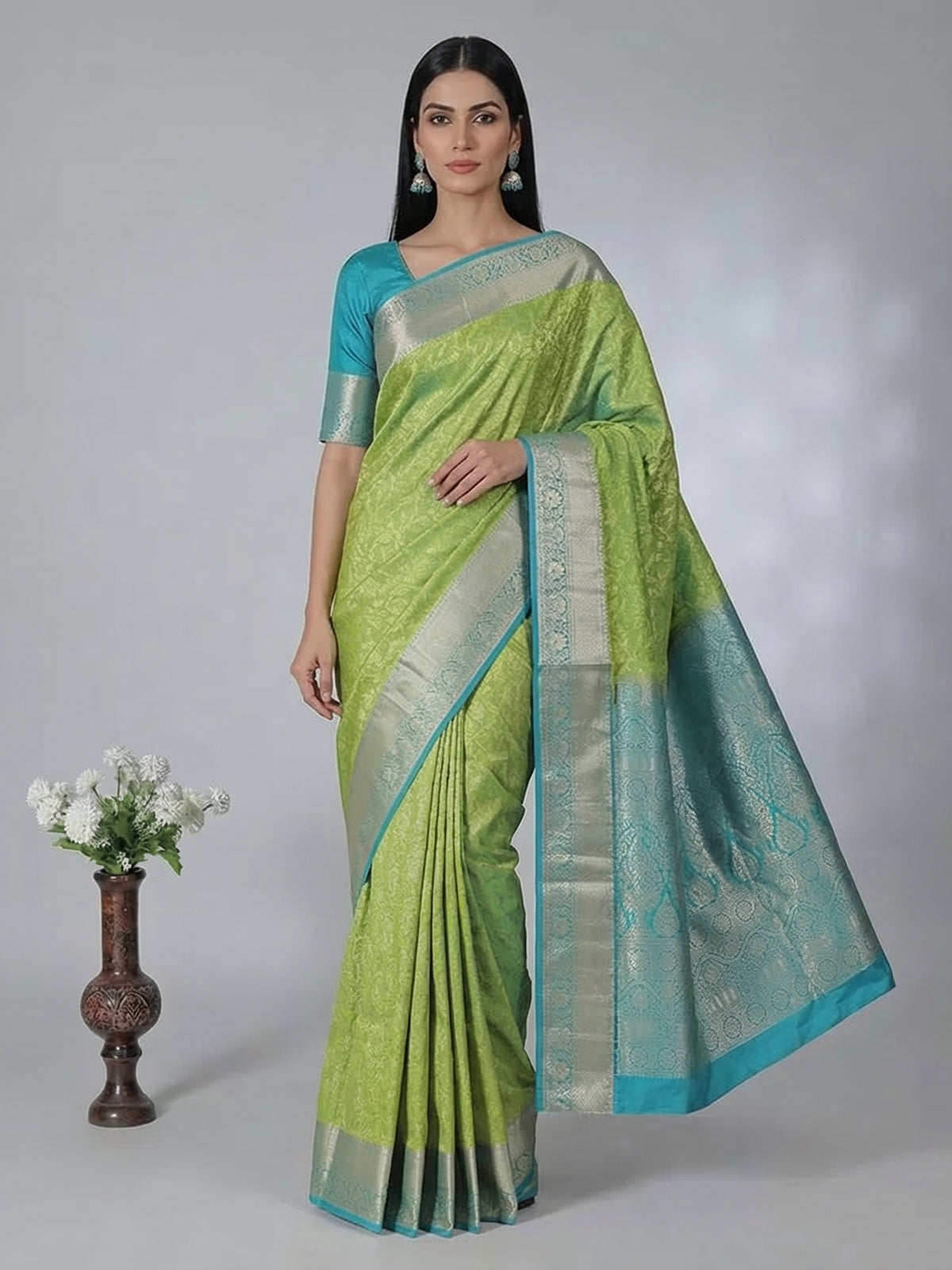Mehendi green kanjivaram silk contrast border saree