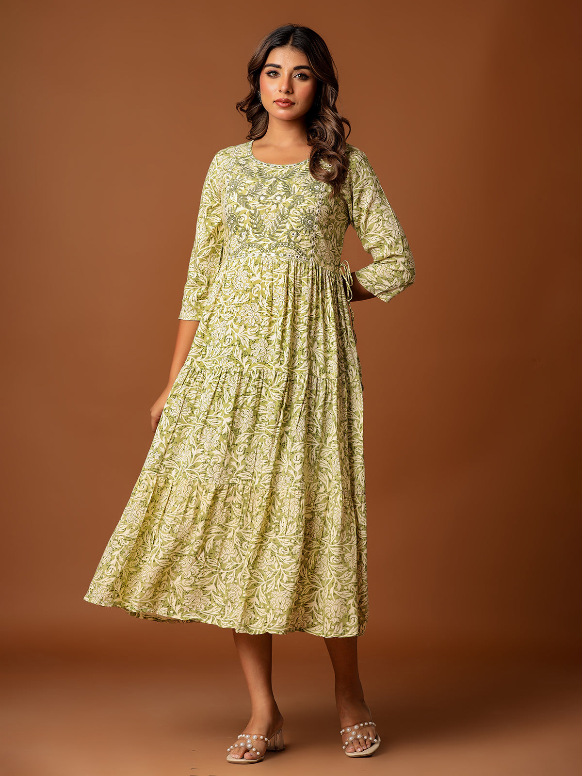Mehendi green cotton silk yoke kurti with aabla and embroidery