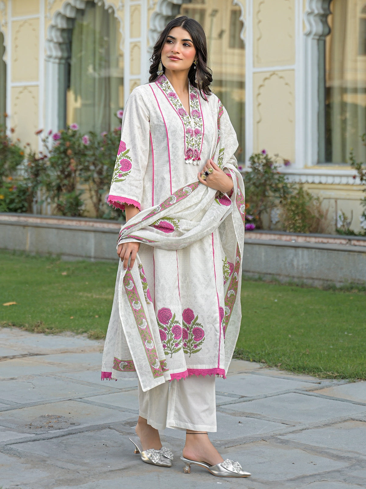 White cotton kurti set with pink prints