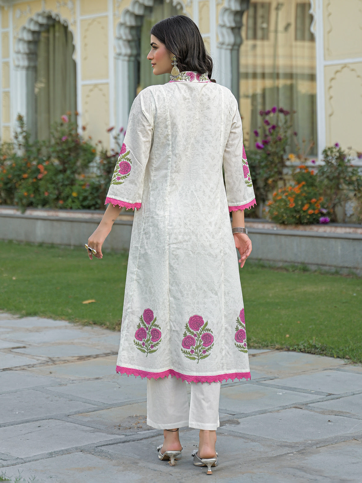 White cotton kurti set with pink prints