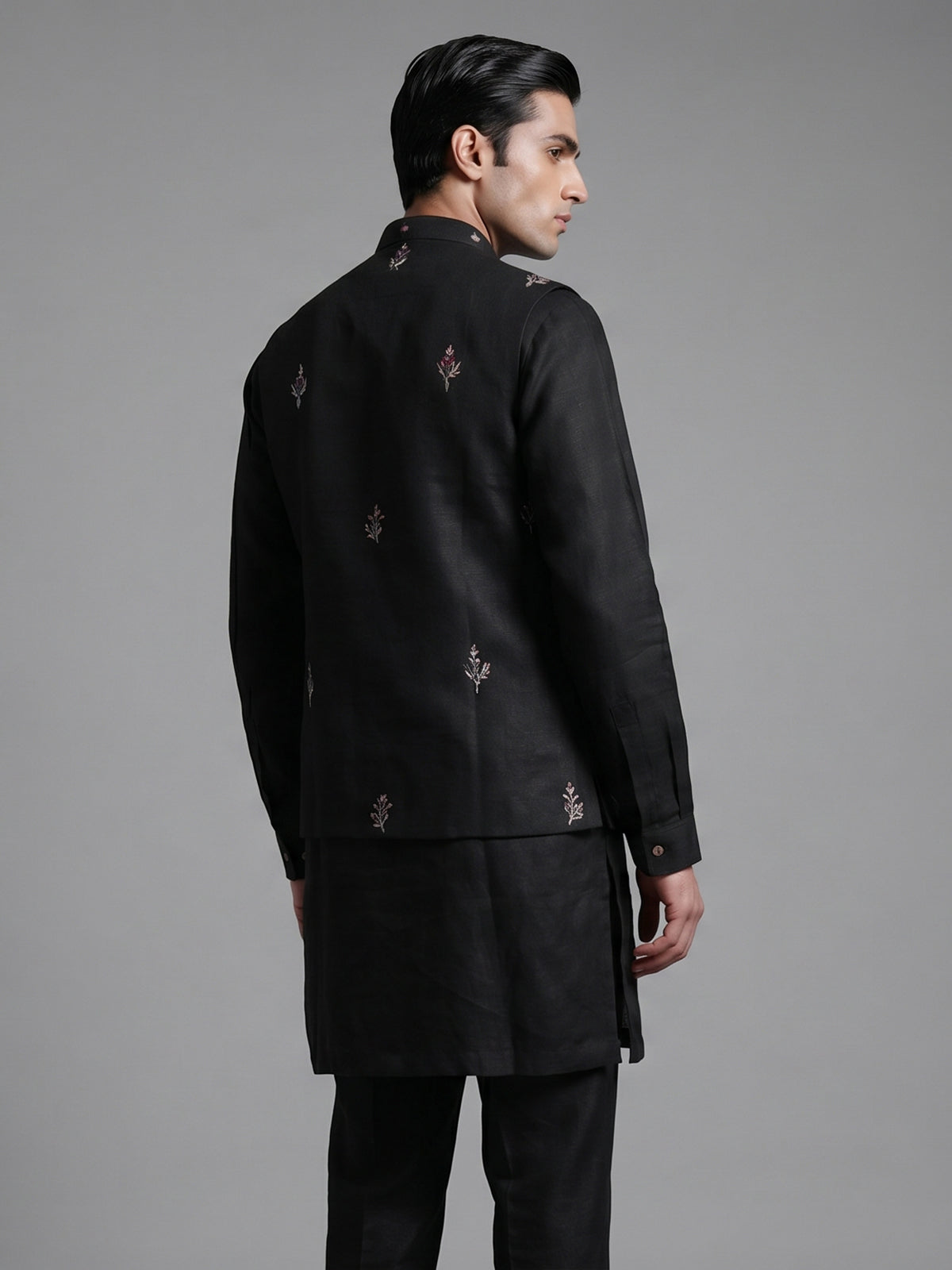 Black linen waistcoat set with floral embroidery