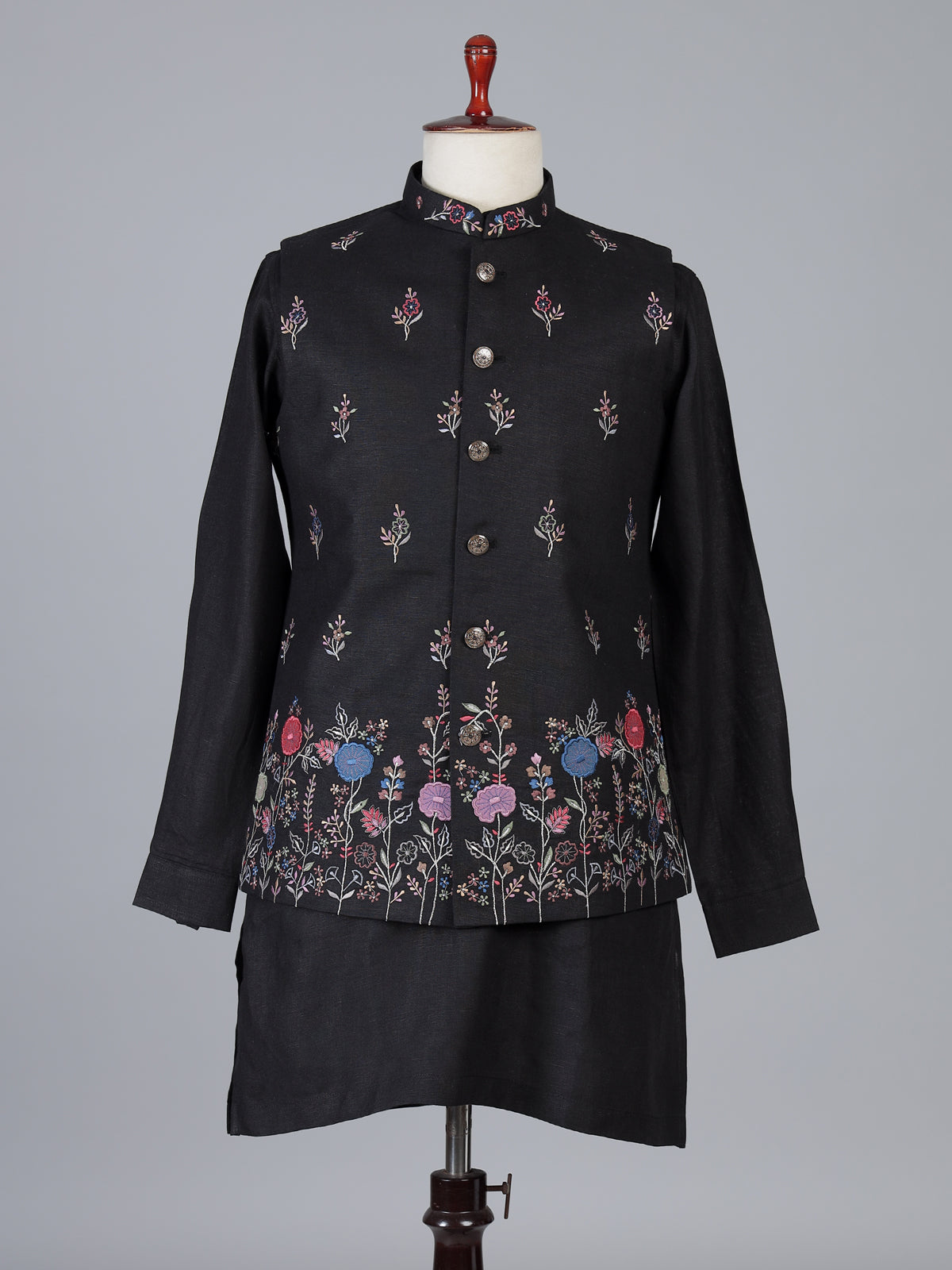 Black linen waistcoat set with floral embroidery