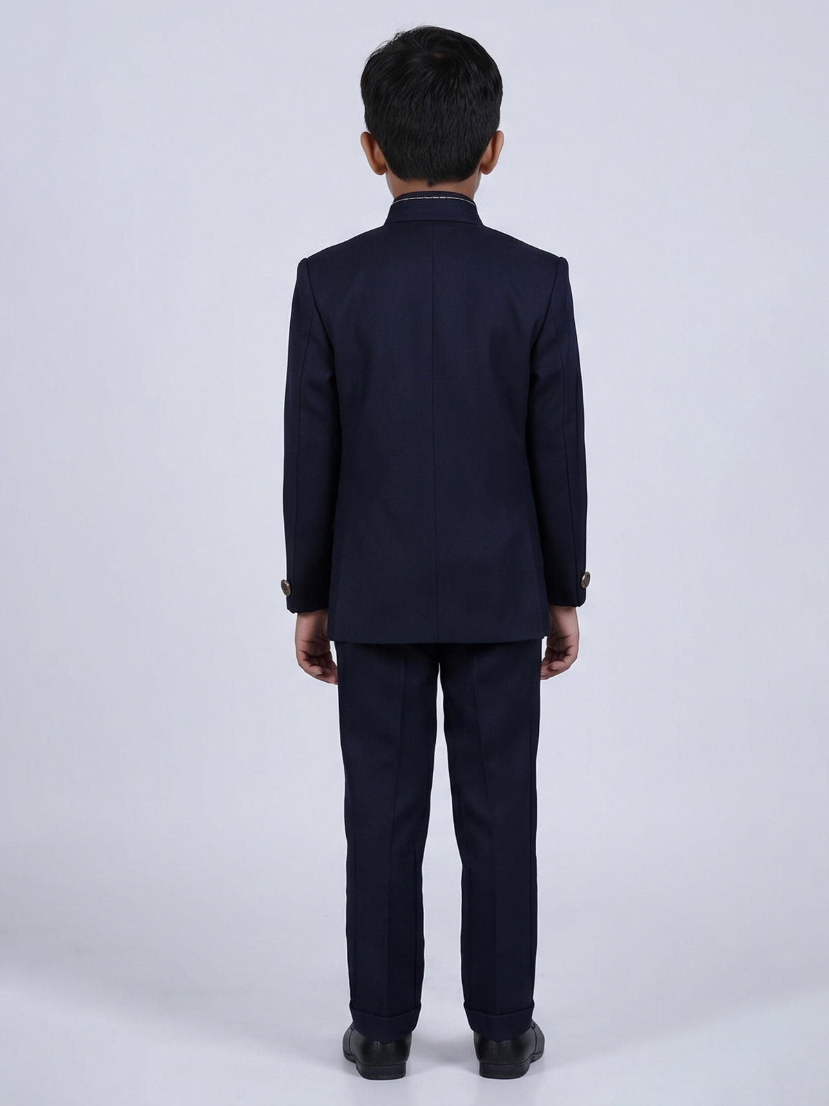 Navy polyester viscose jodhpuri suit with brooch