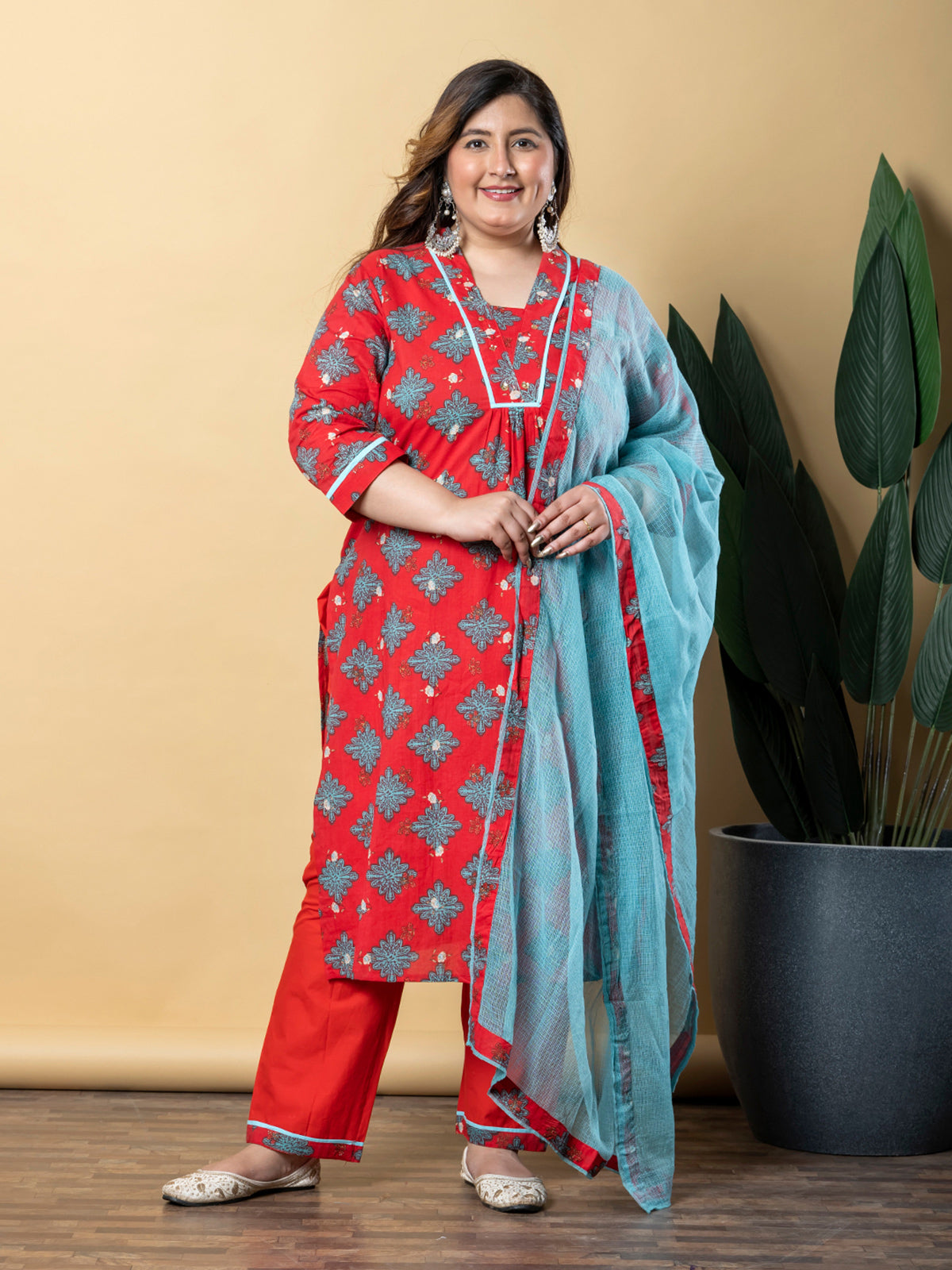Red cotton printed kurti set for casuals