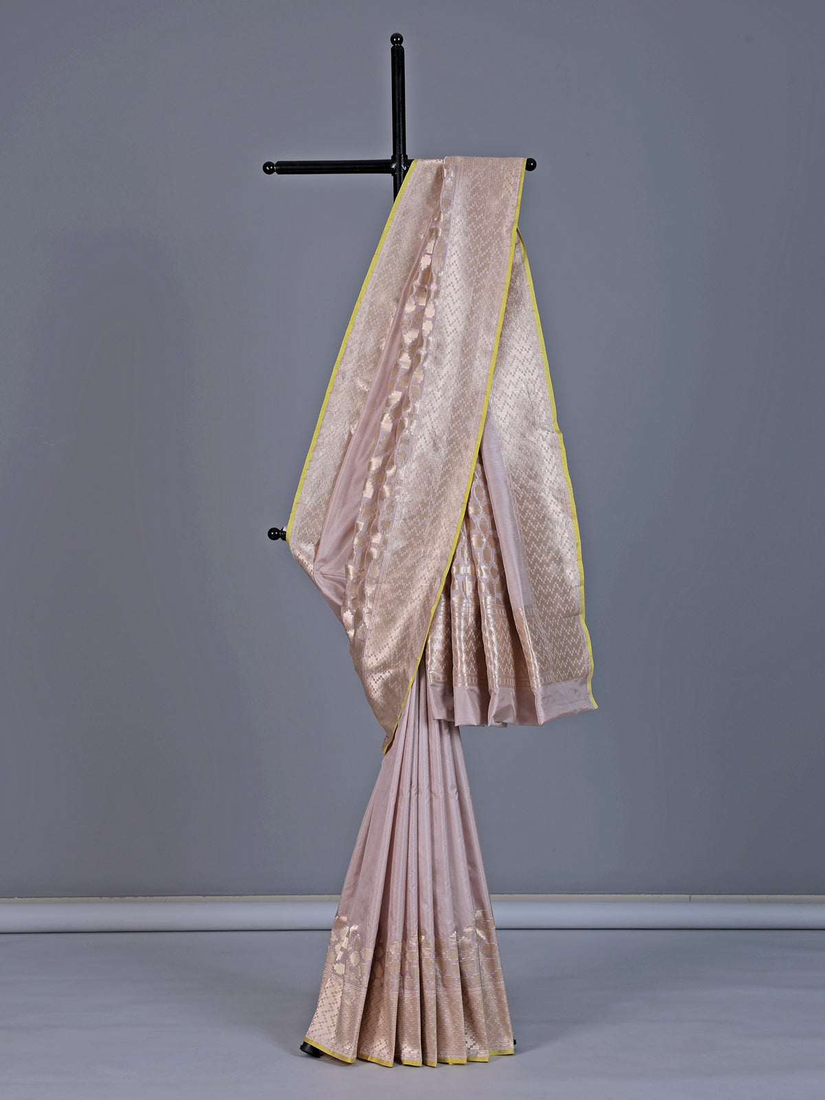 Elegant pink pure banarasi silk saree with refined festive zari accents