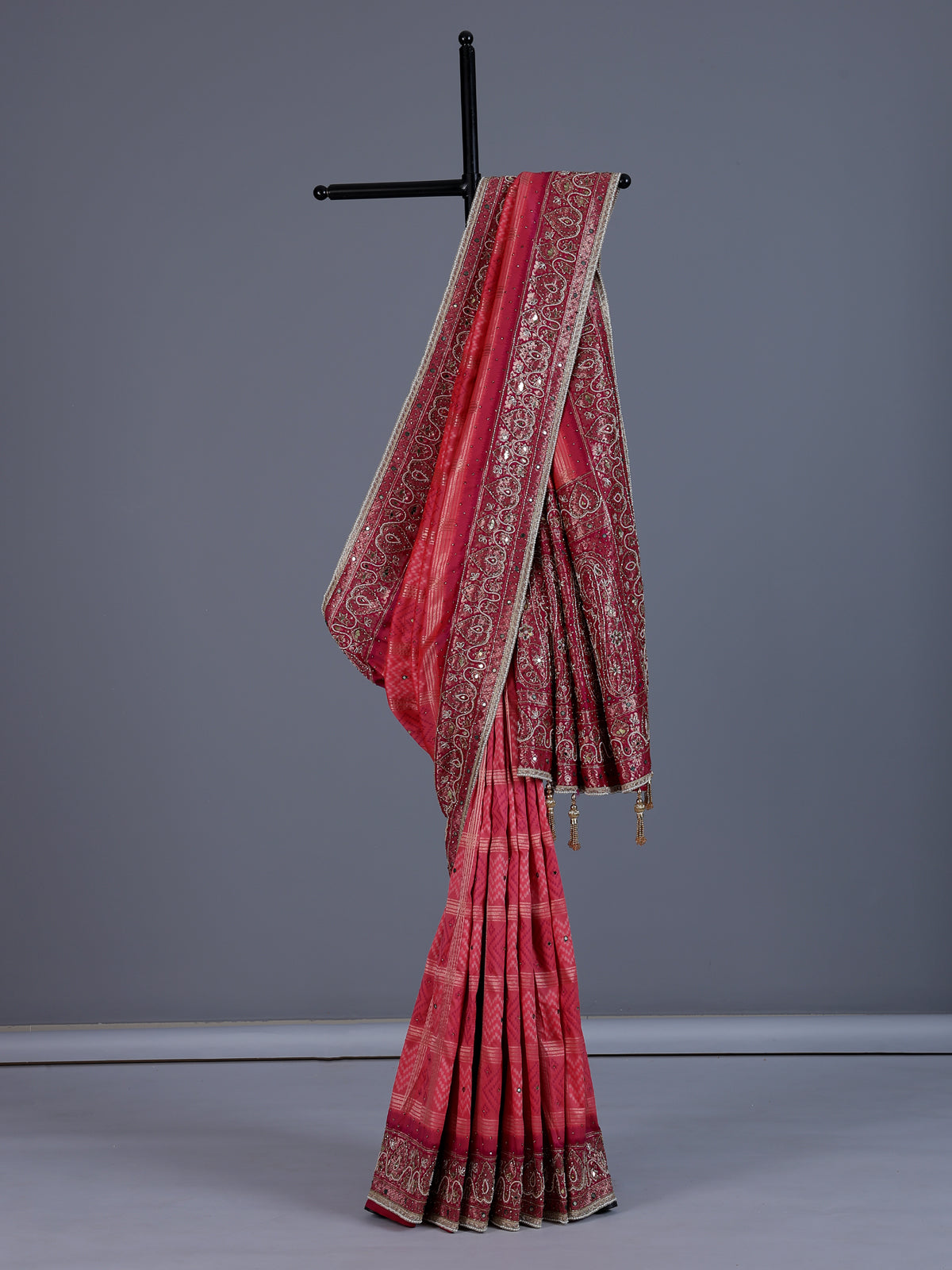 Pink art silk saree with printed contrast border