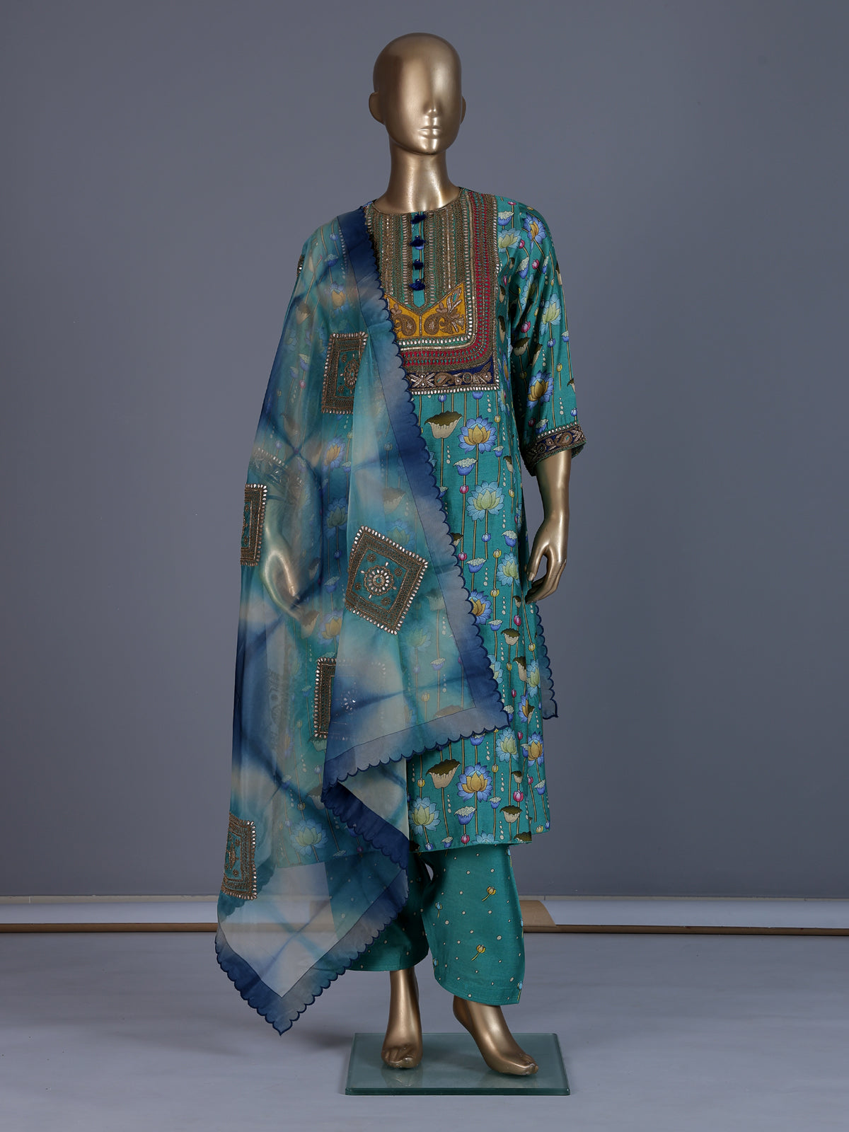 Green printed muslin silk pant suit