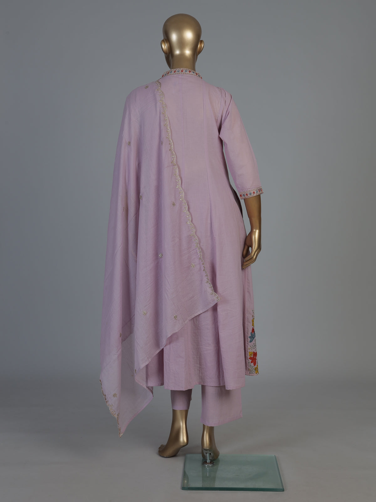 Light purple kurti set with refined festive craftsmanship
