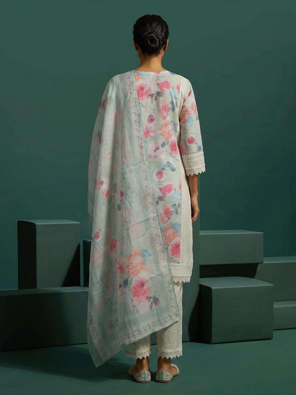 Off white linen floral printed kurti set with dupatta pants
