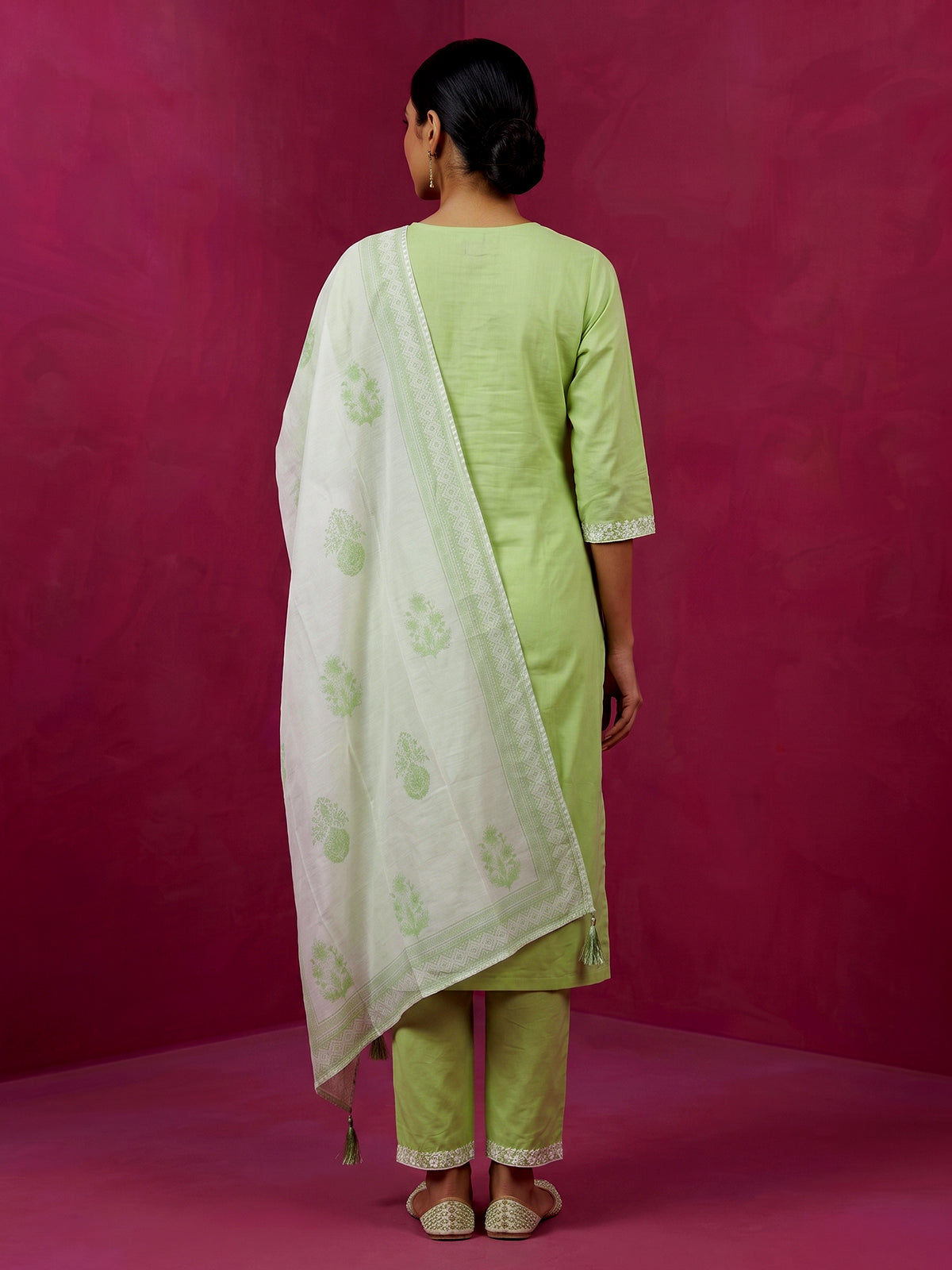 Light green linen kurti set with dupatta and straight cut