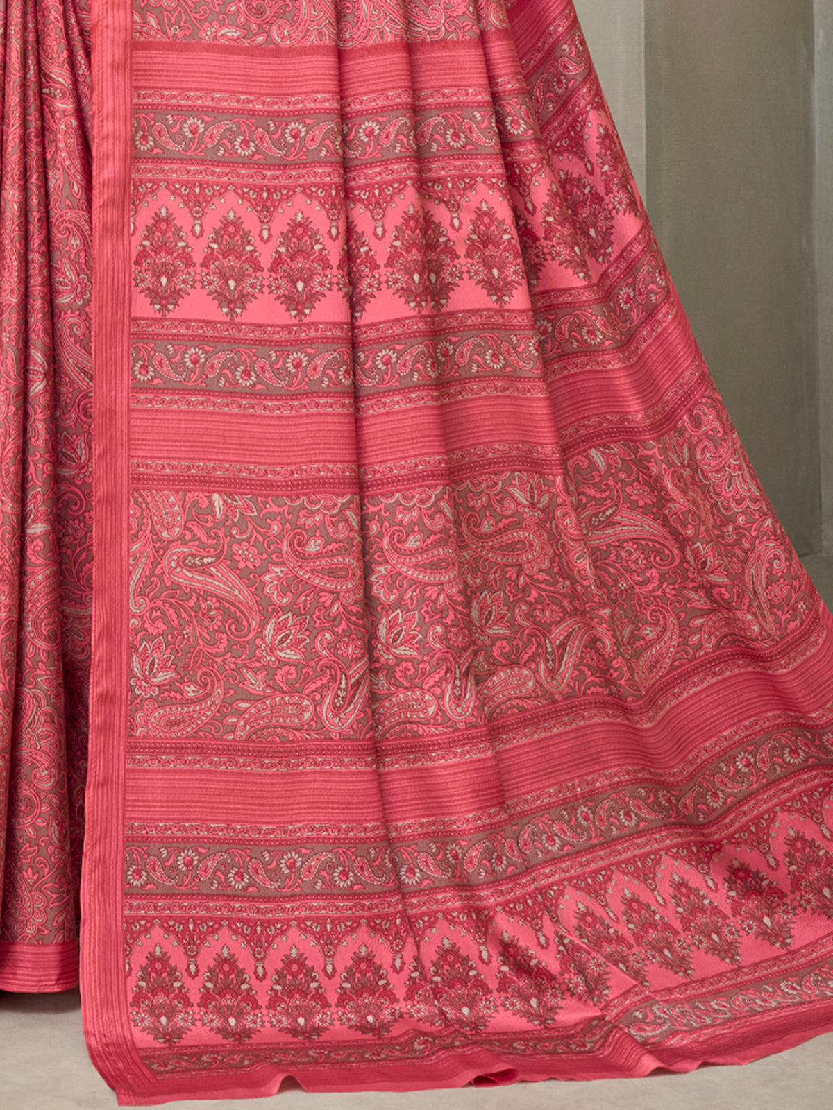 Pink floral printed crepe silk casual saree for women