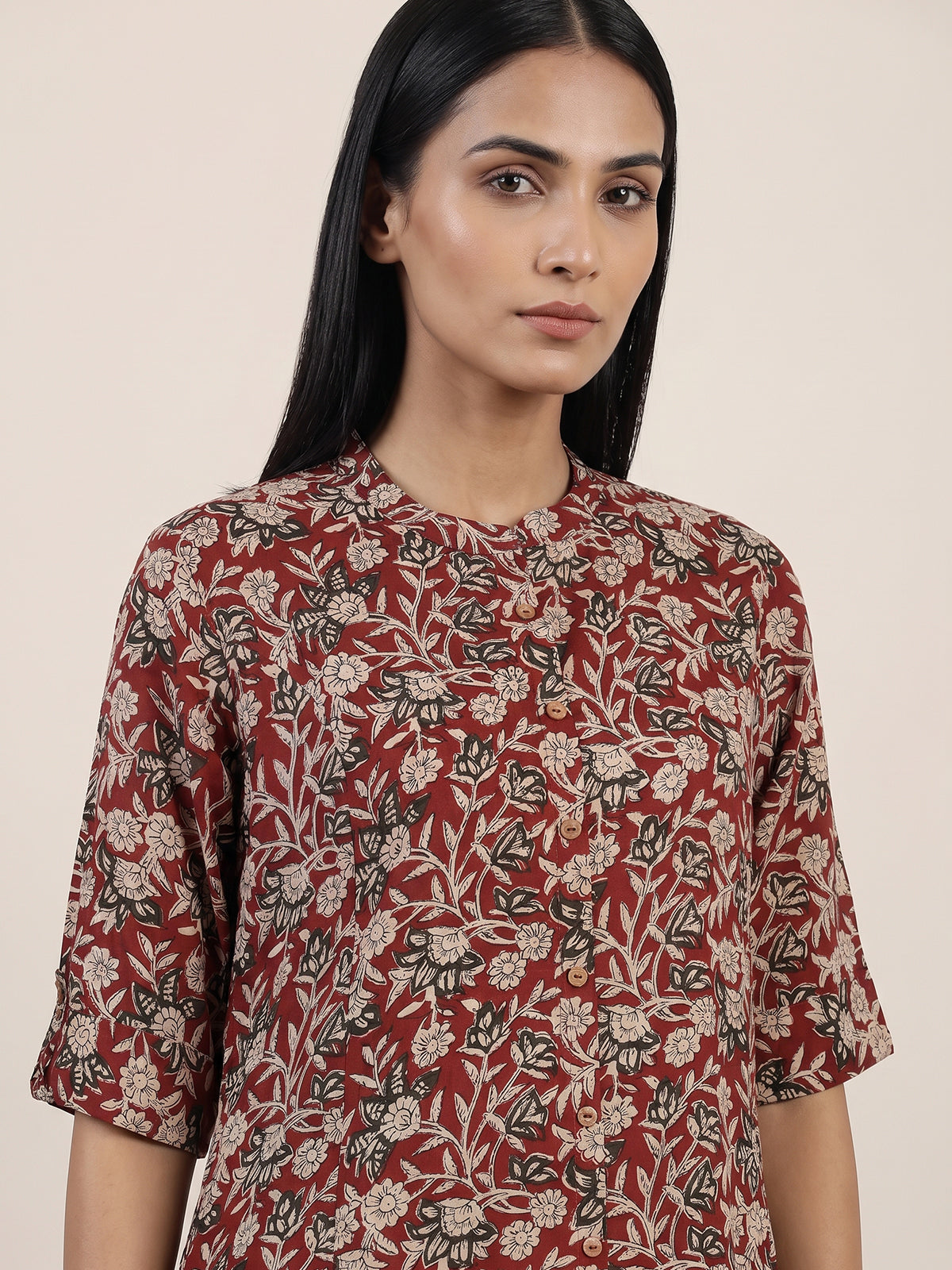 Maroon cotton silk floral printed casual stand collar elbow sleeve kurti