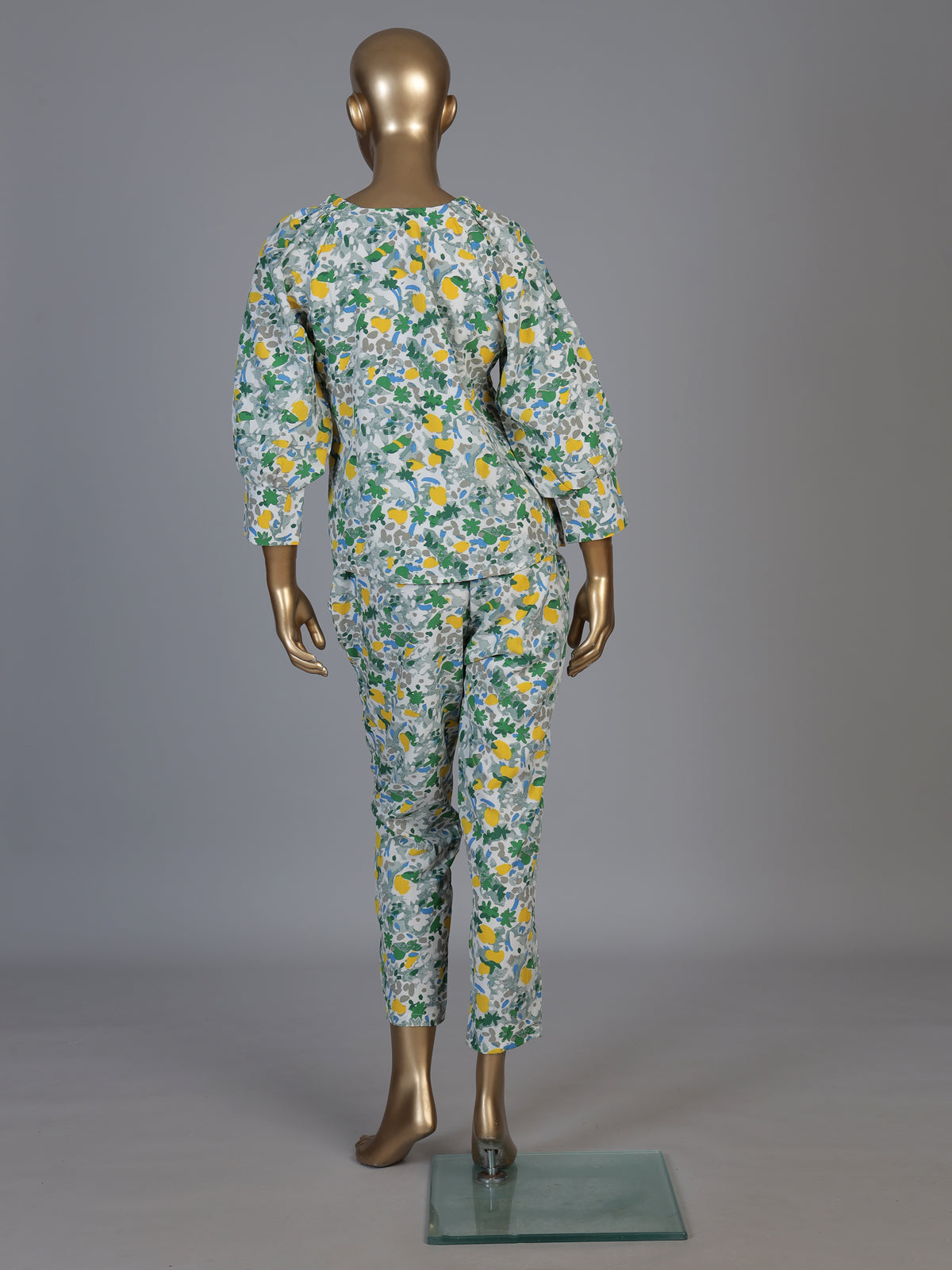 Green rayon cotton floral pant co ord set with flattering V neck