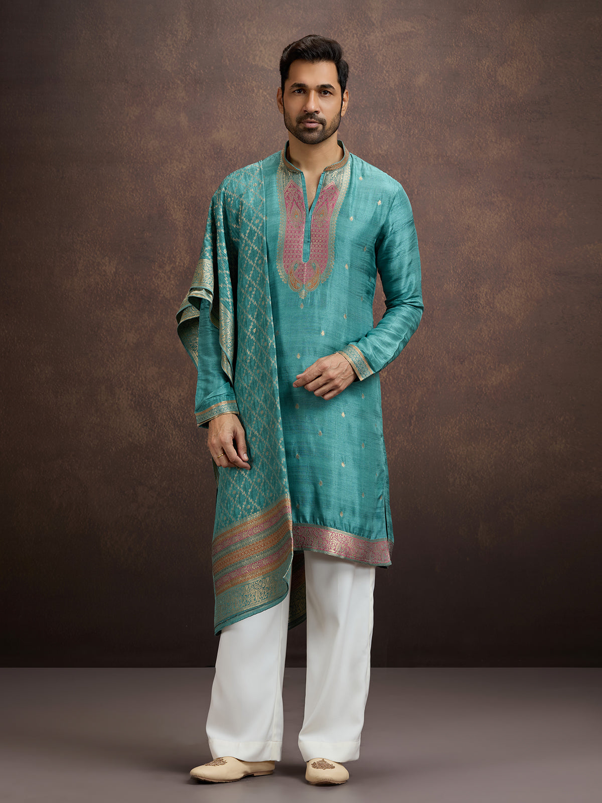 Blue paisley kurta pajama with dupatta for men