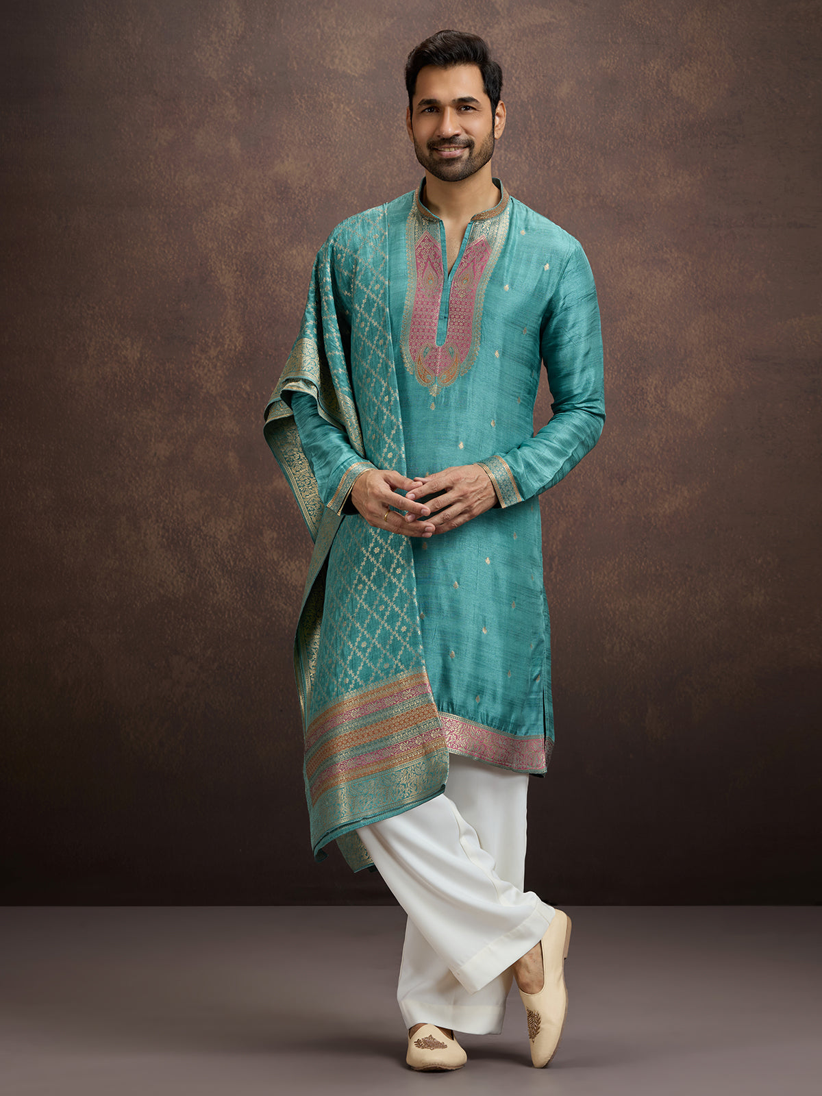Blue paisley kurta pajama with dupatta for men
