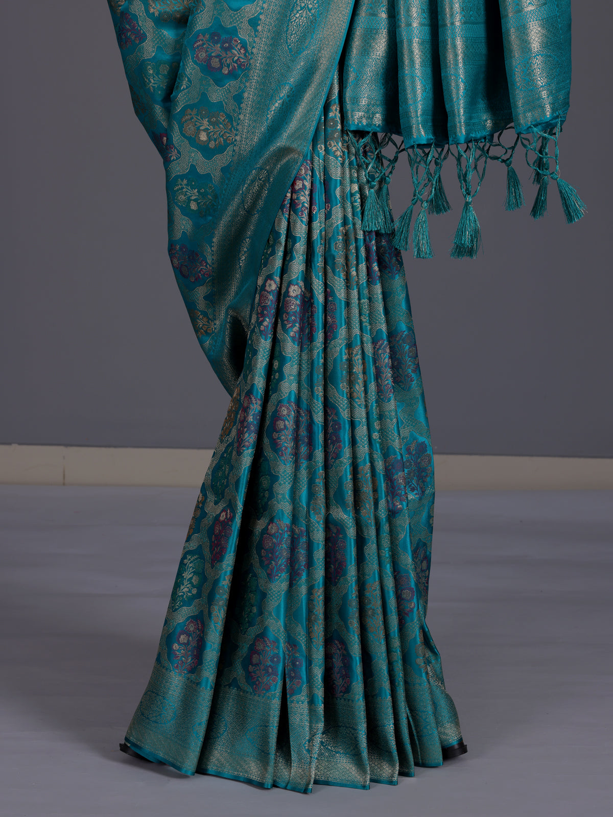 Rama blue women paisley zari saree