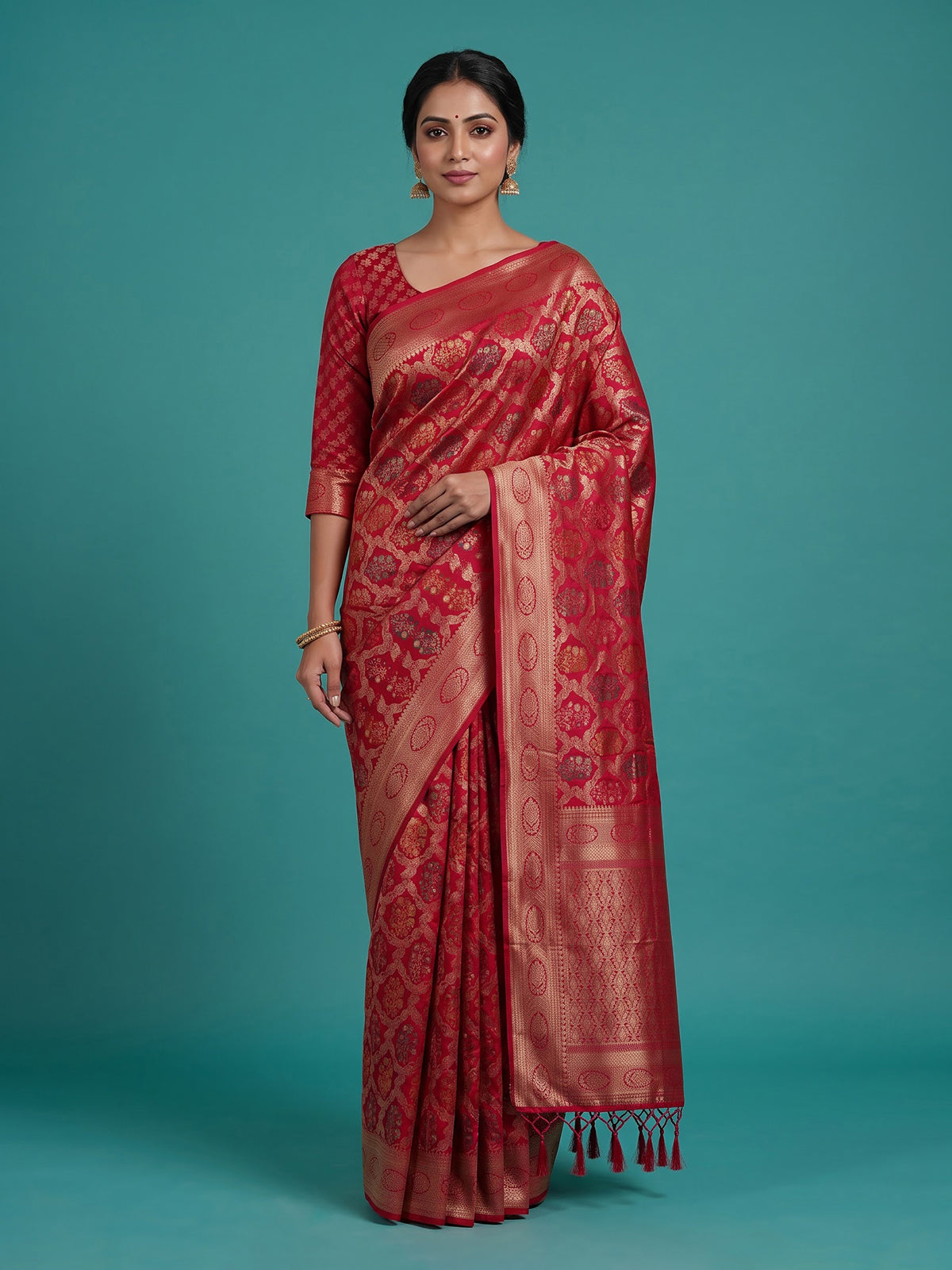 Rani pink women shimmer zari sareeq