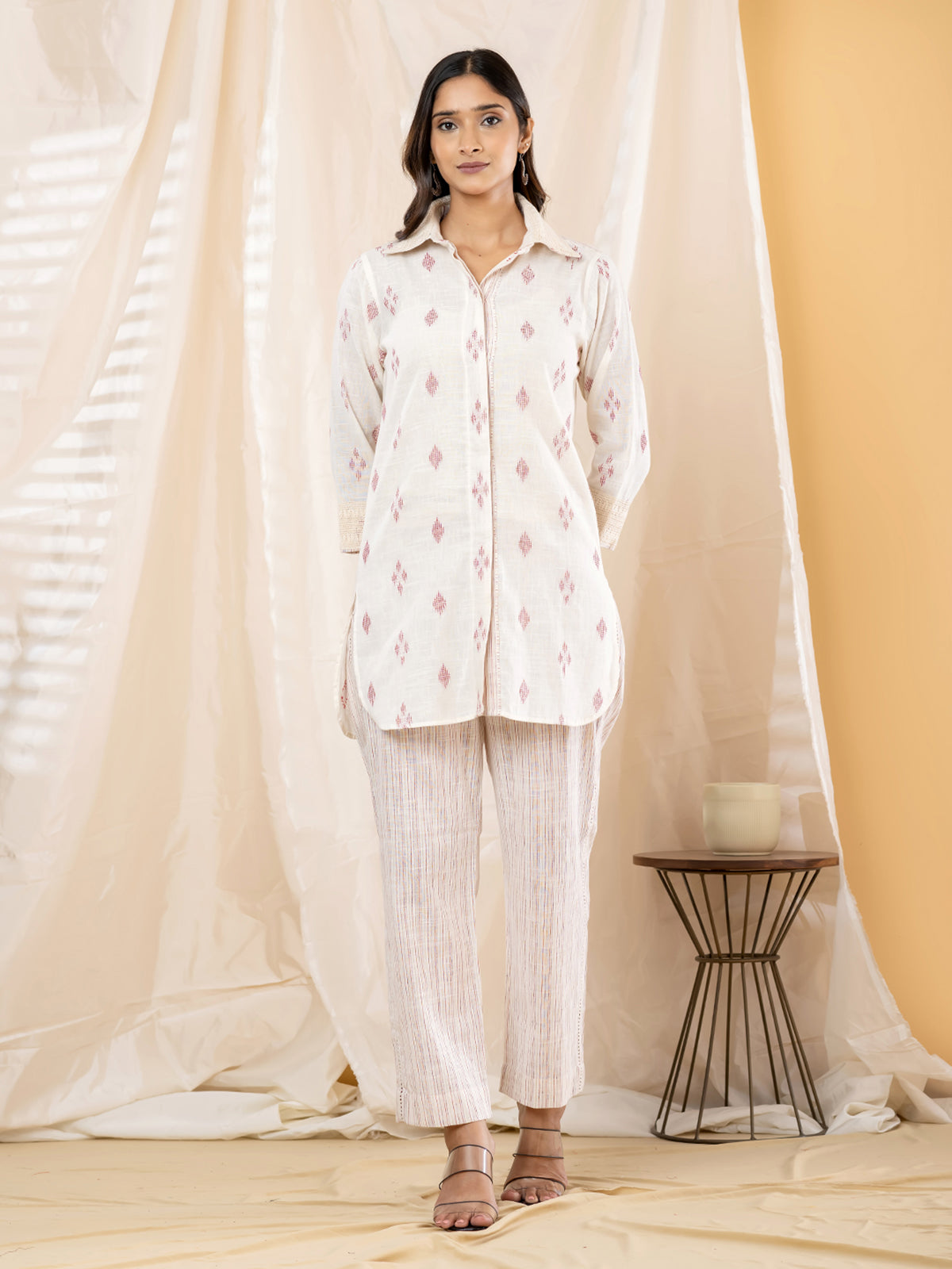 Off white ikat printed women pant kurti set