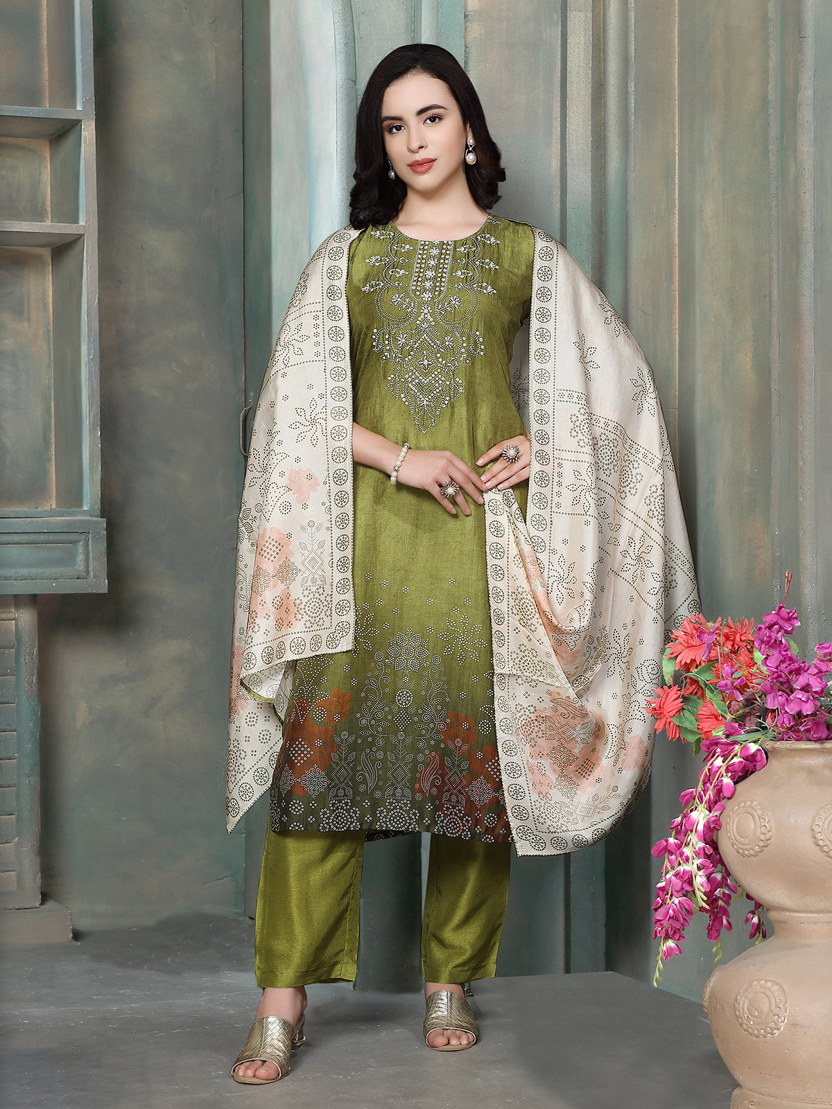 Green women bandhani floral kurti set