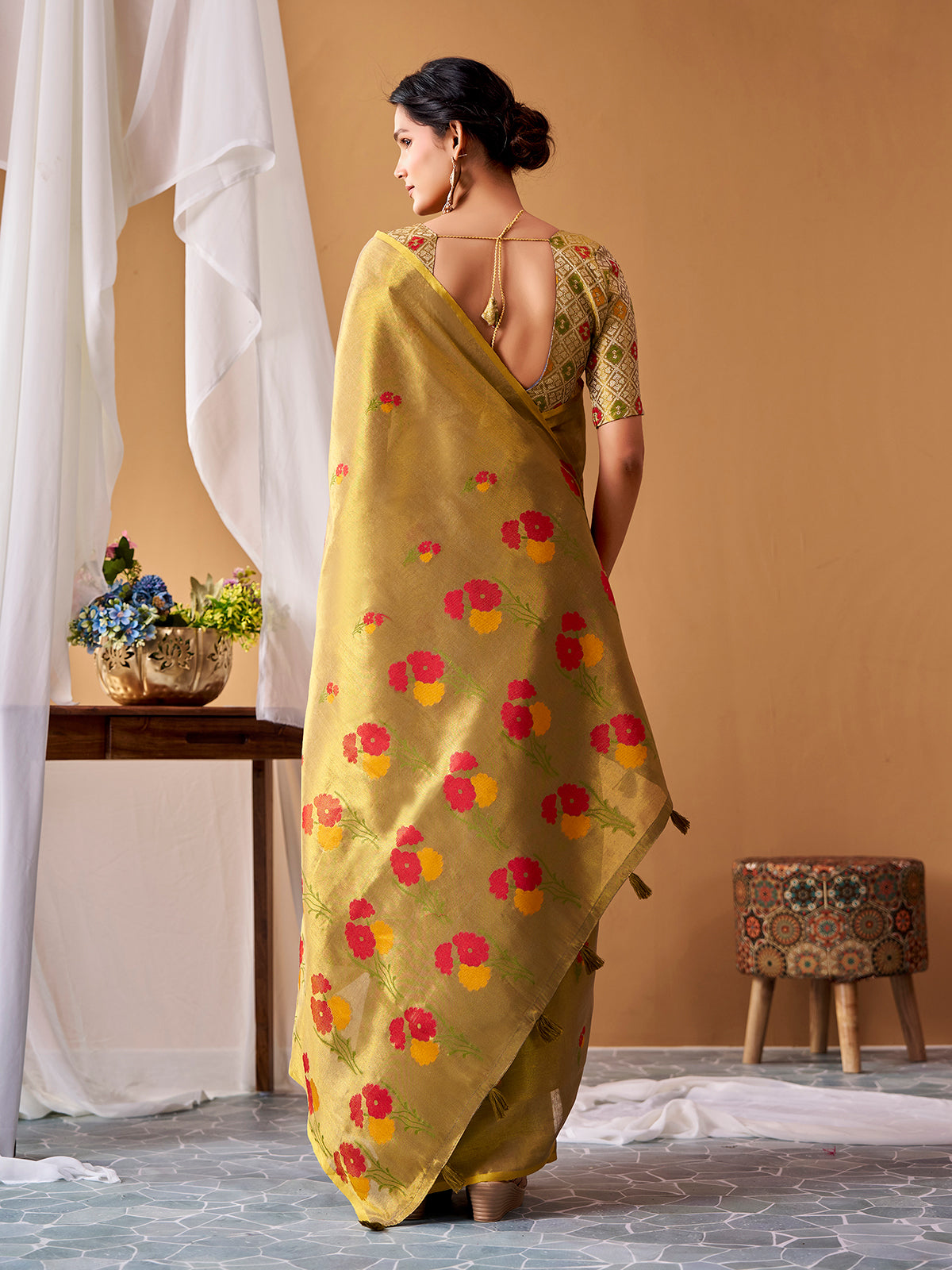 Green elegant tissue silk festive saree
