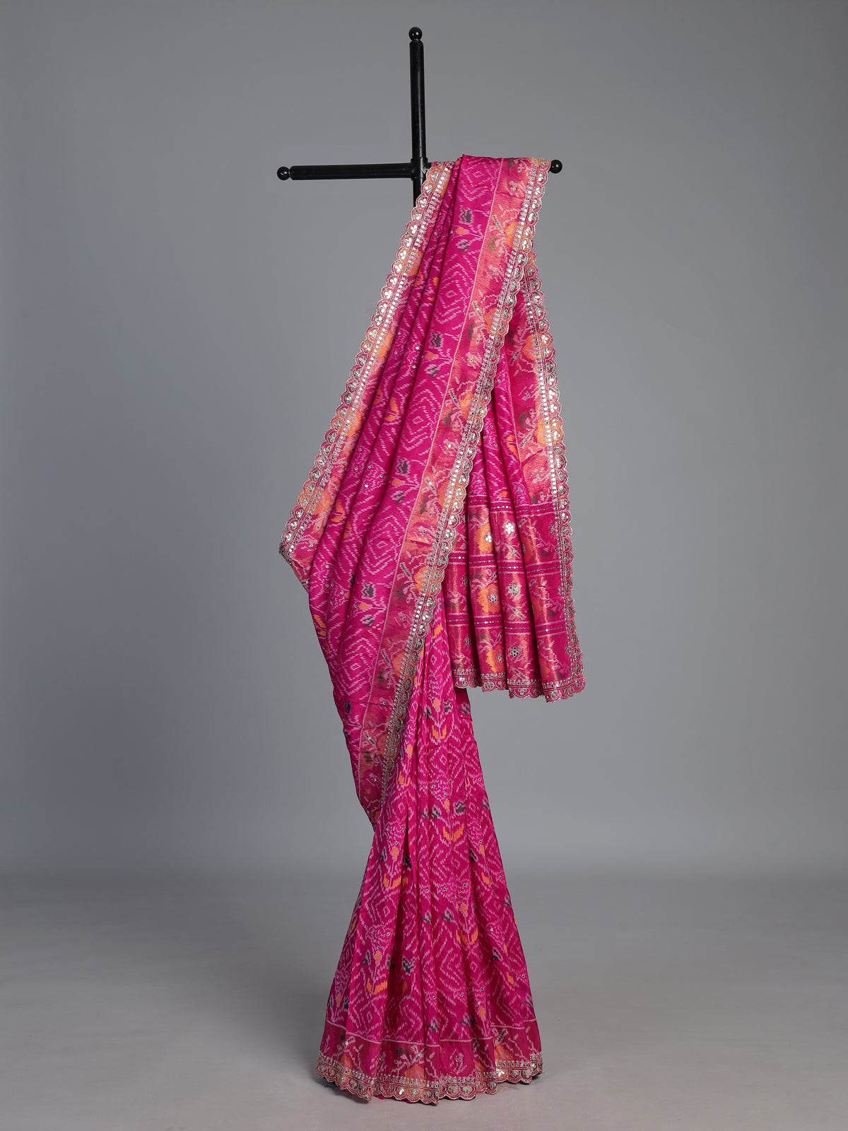 Rani pink soft silk saree with bandhani floral contrast detailing