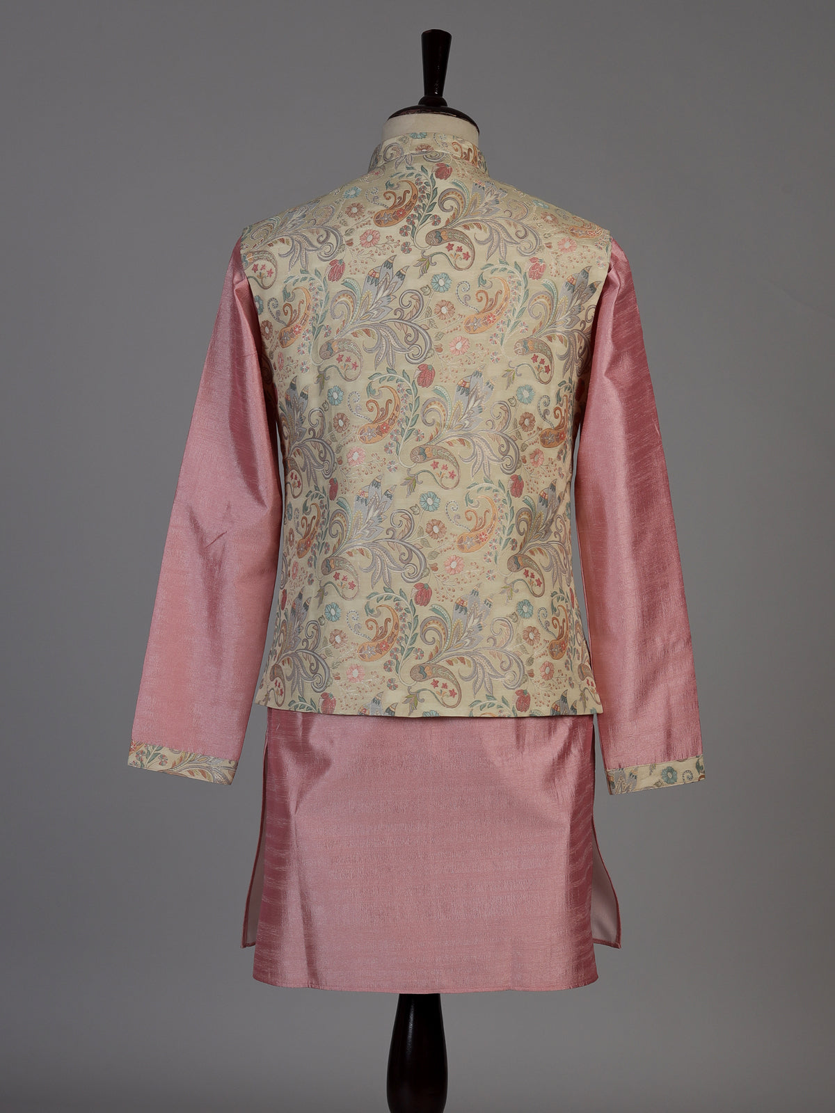 Pink silk waistcoat set for men with printed zari detailing