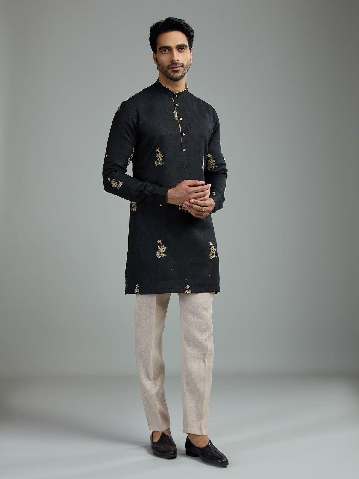 Black mens floral threadwork kurta suit