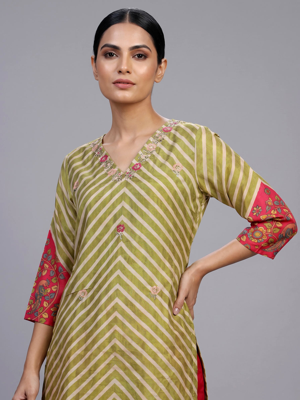 Elegant green silk blend kurti set with festive embellishments