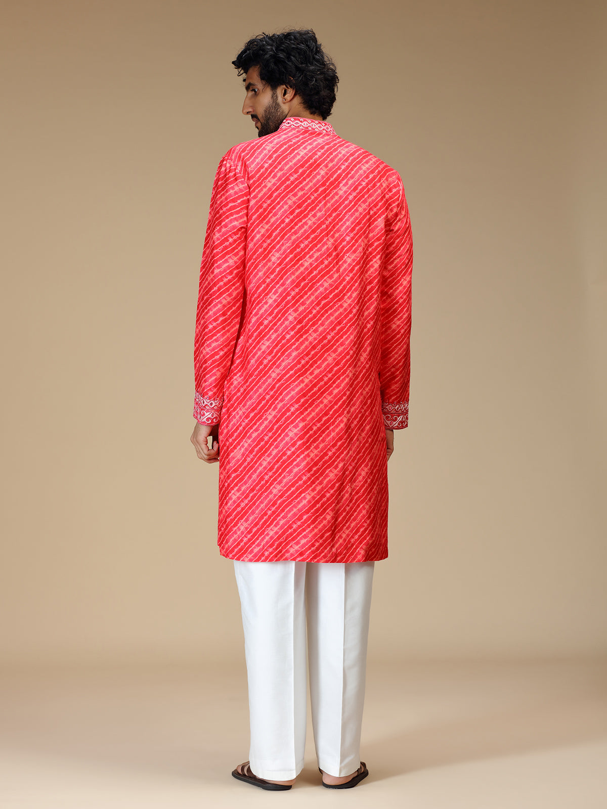 Pink leheriya embroidered silk blend kurta pajama