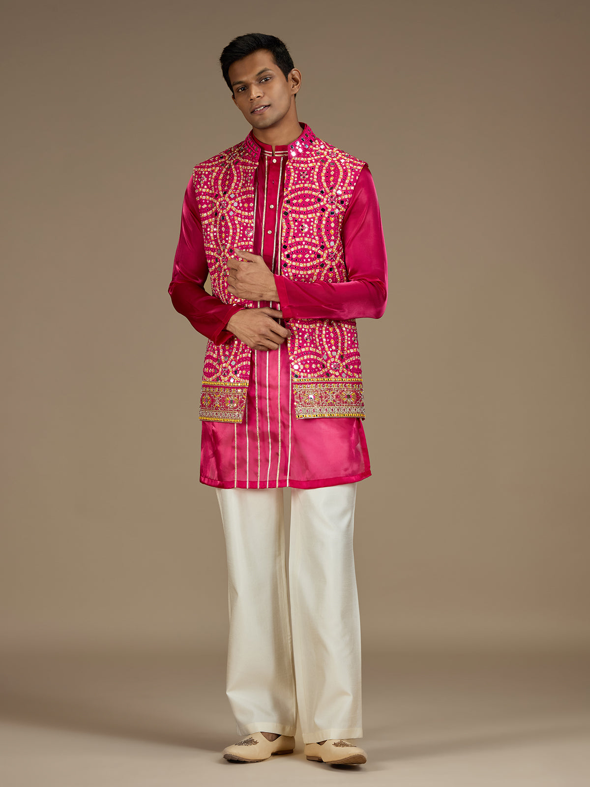 Pink mens luxurious embroidered bandhani bundi waiscoat set