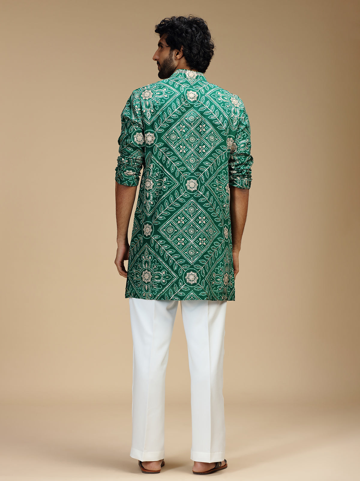 Green pure crepe mens kurta suit with bandhani print