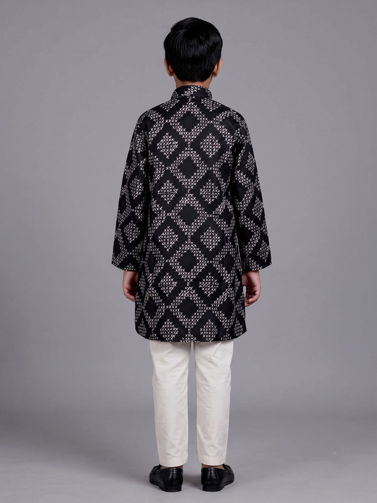 Black boys cotton kurta suit with contemporary printed detailing