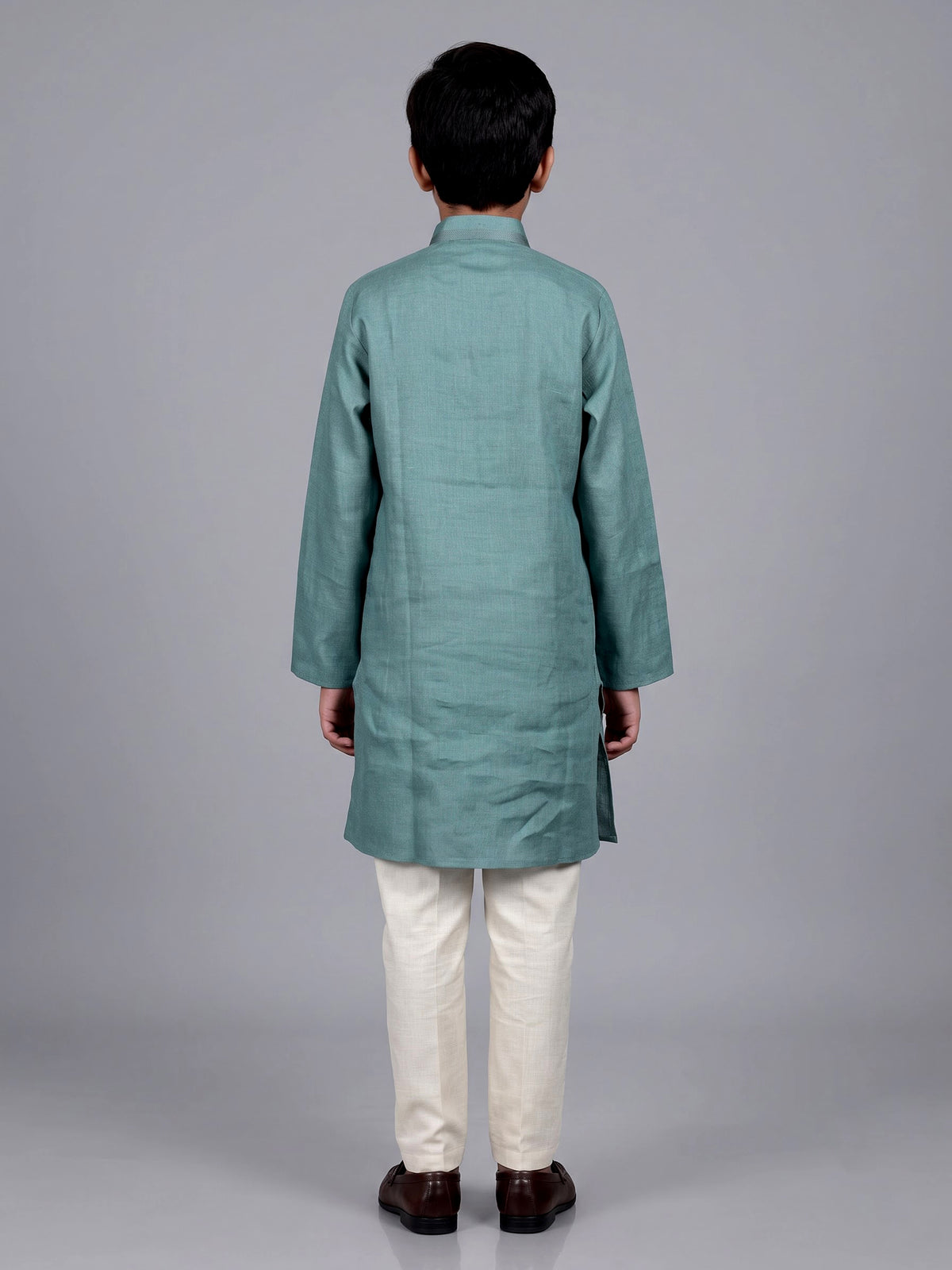 Green boys cotton linen kurta suit with refined solid pattern