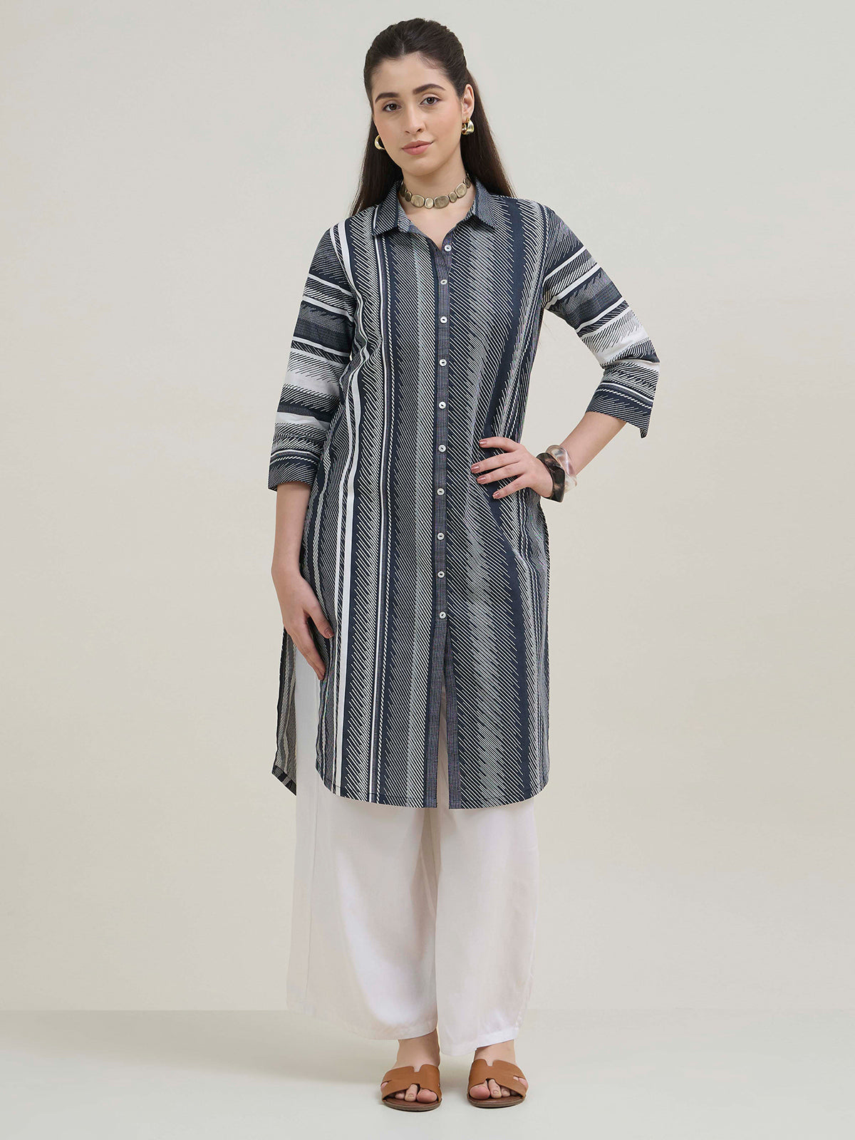 Black and white women kurti geometric printed style