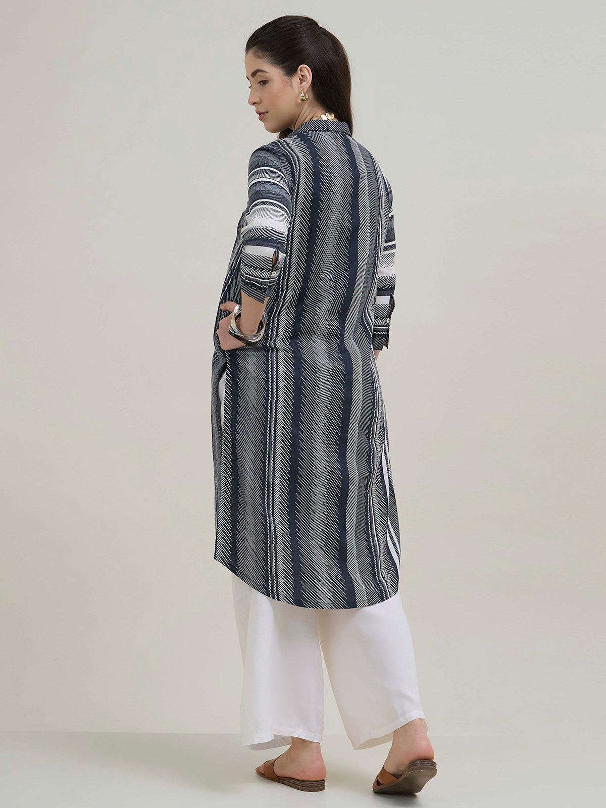 Black and white women kurti geometric printed style