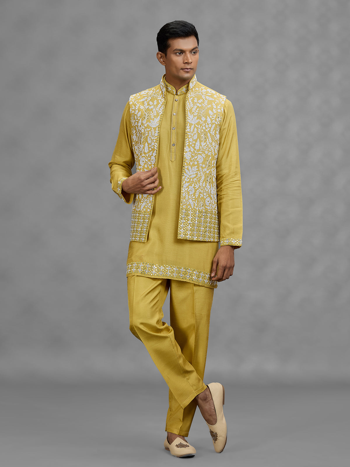 Yellow heritage mens waistcoat set