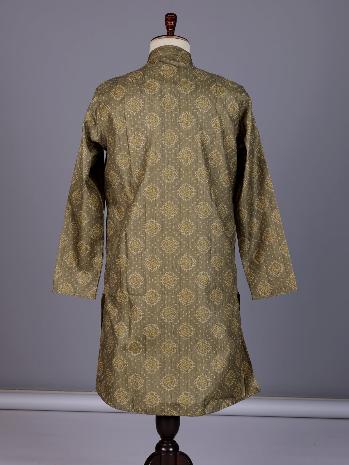 Mehendi green bandhani printed silk kurta suit for mens