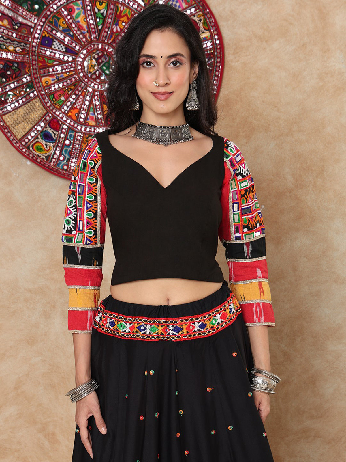 Black thread mirror work sweetheart quarter sleeve blouse design