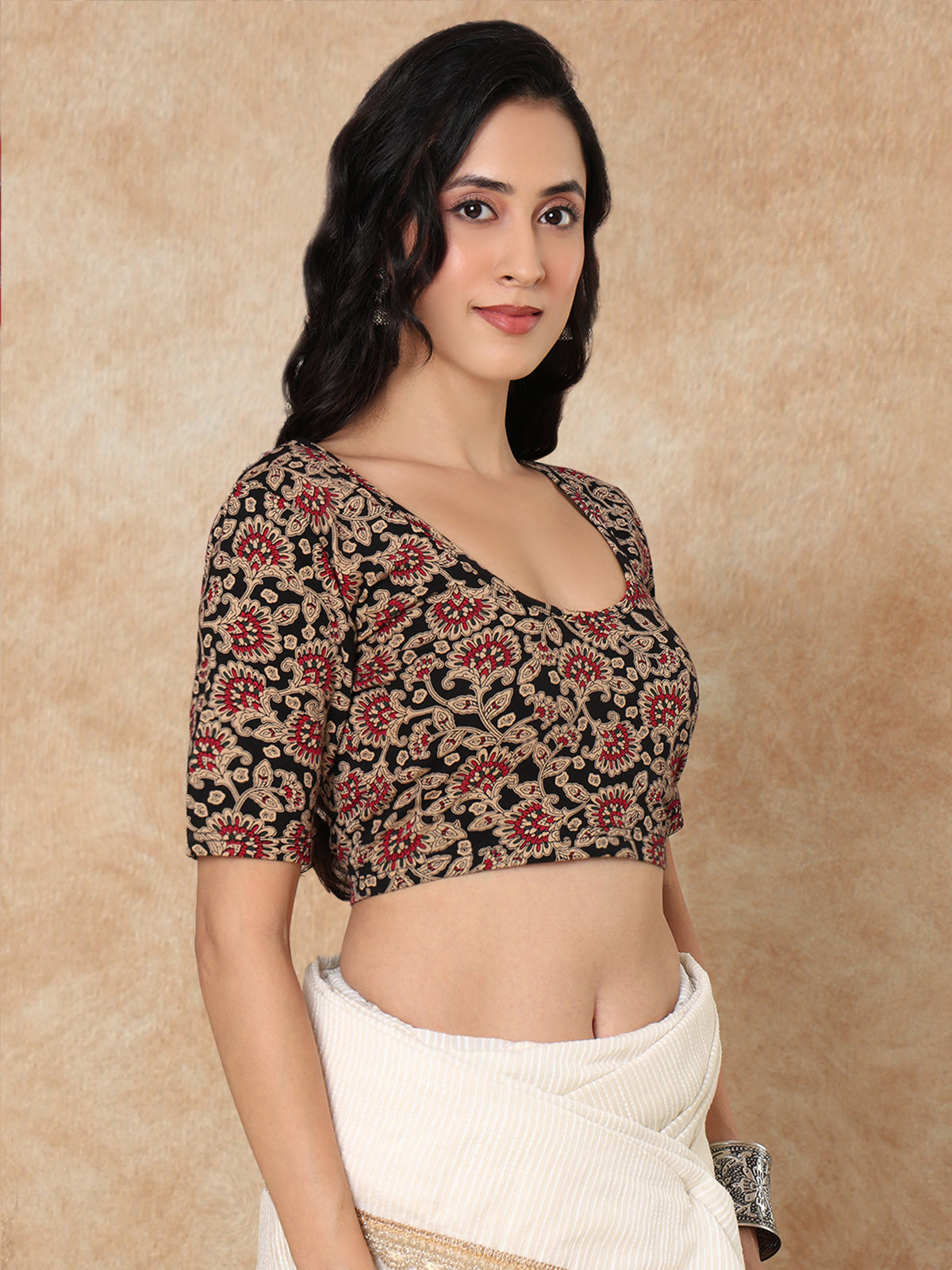 Black printed round neck elbow sleeve lycra blouse design