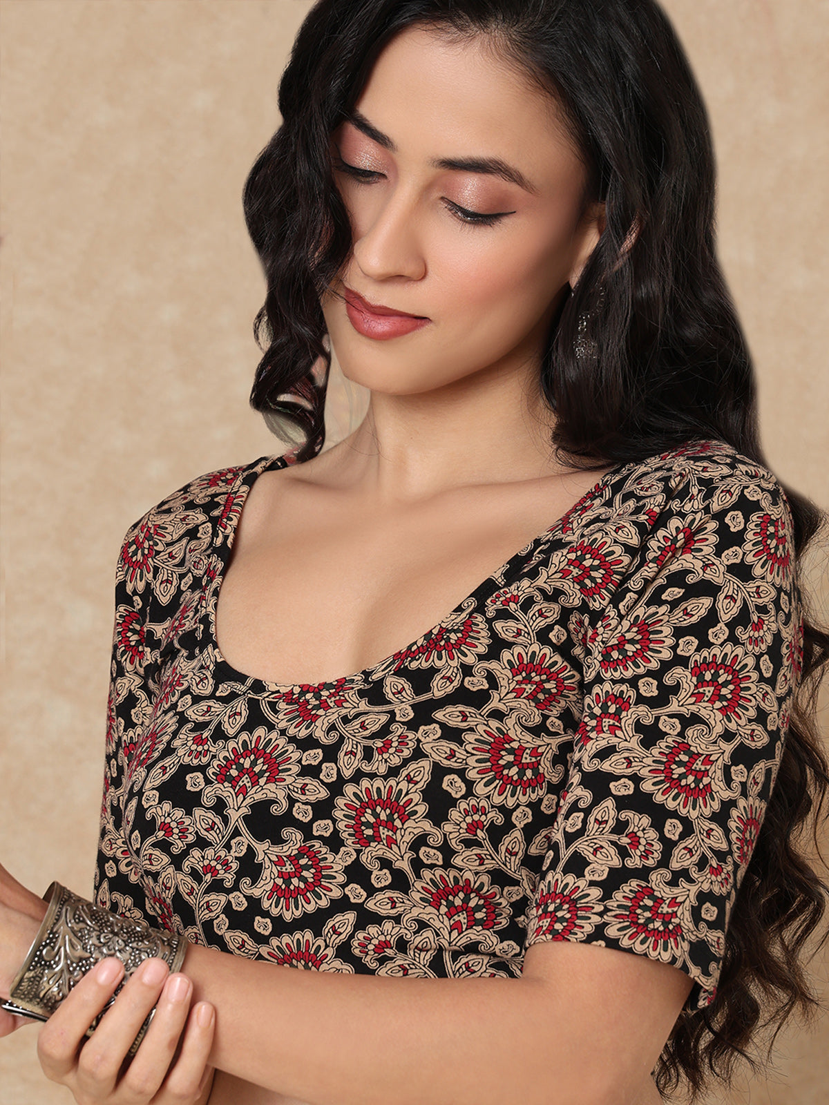 Black printed round neck elbow sleeve lycra blouse design