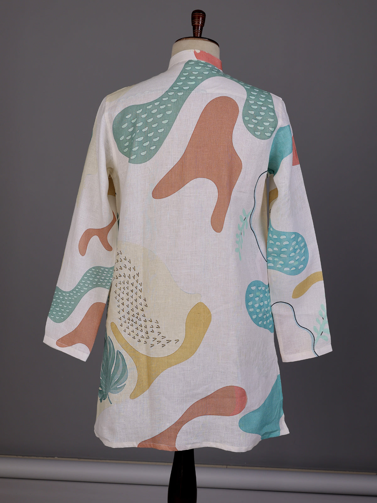 White printed cotton linen kurta with Chinese collar for mens