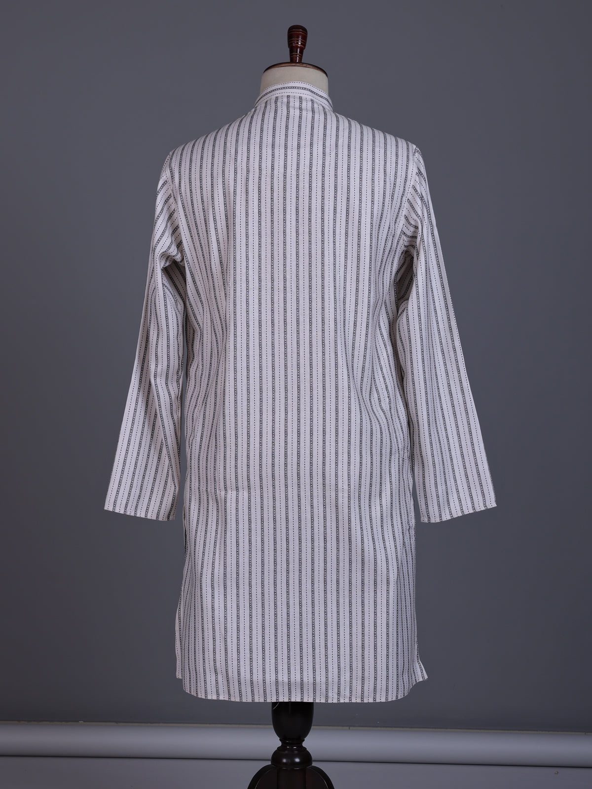 White cotton mens kurta suit with elegant stripe print