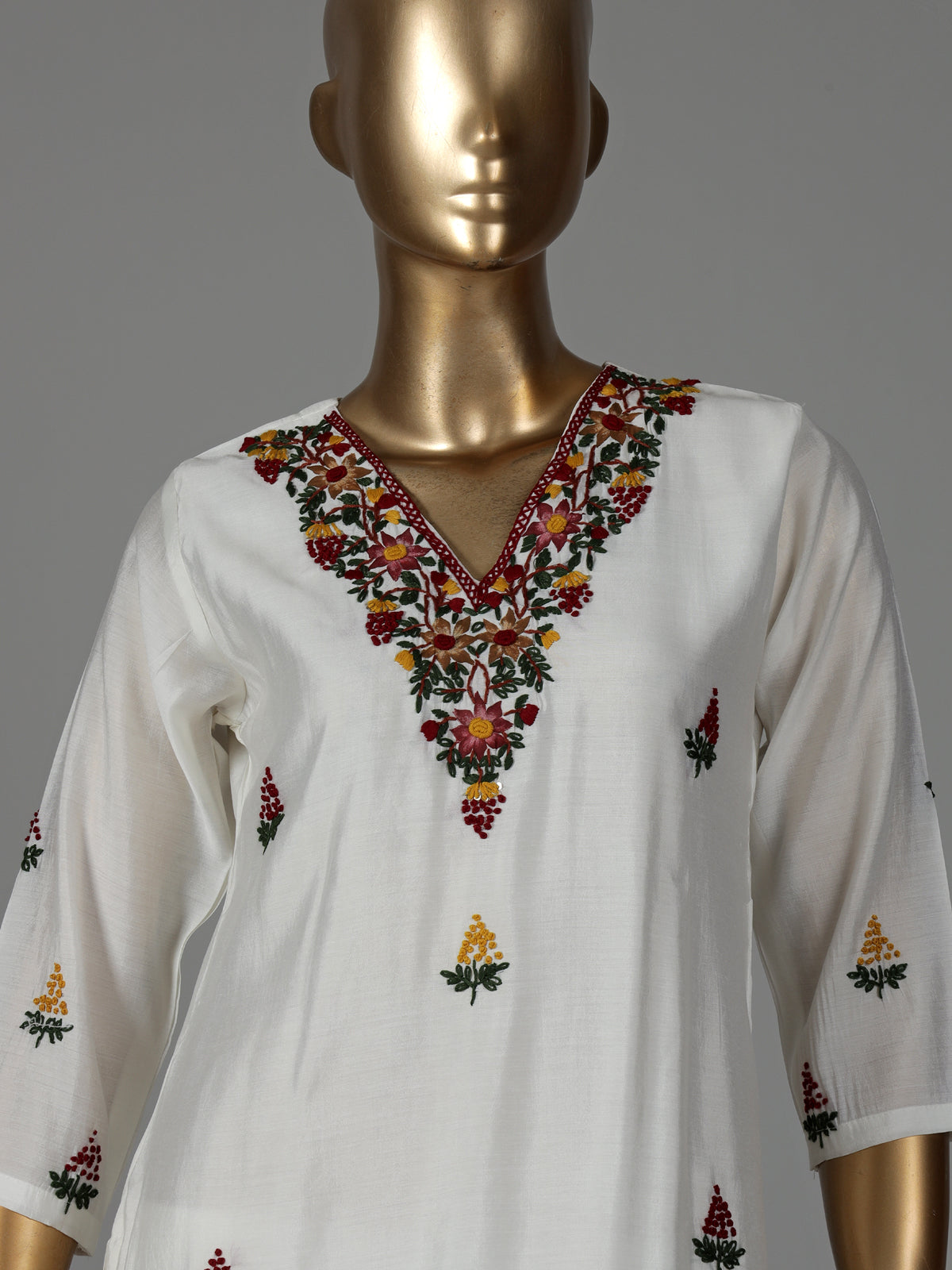 White tusser silk kurti set with delicate floral embroidery